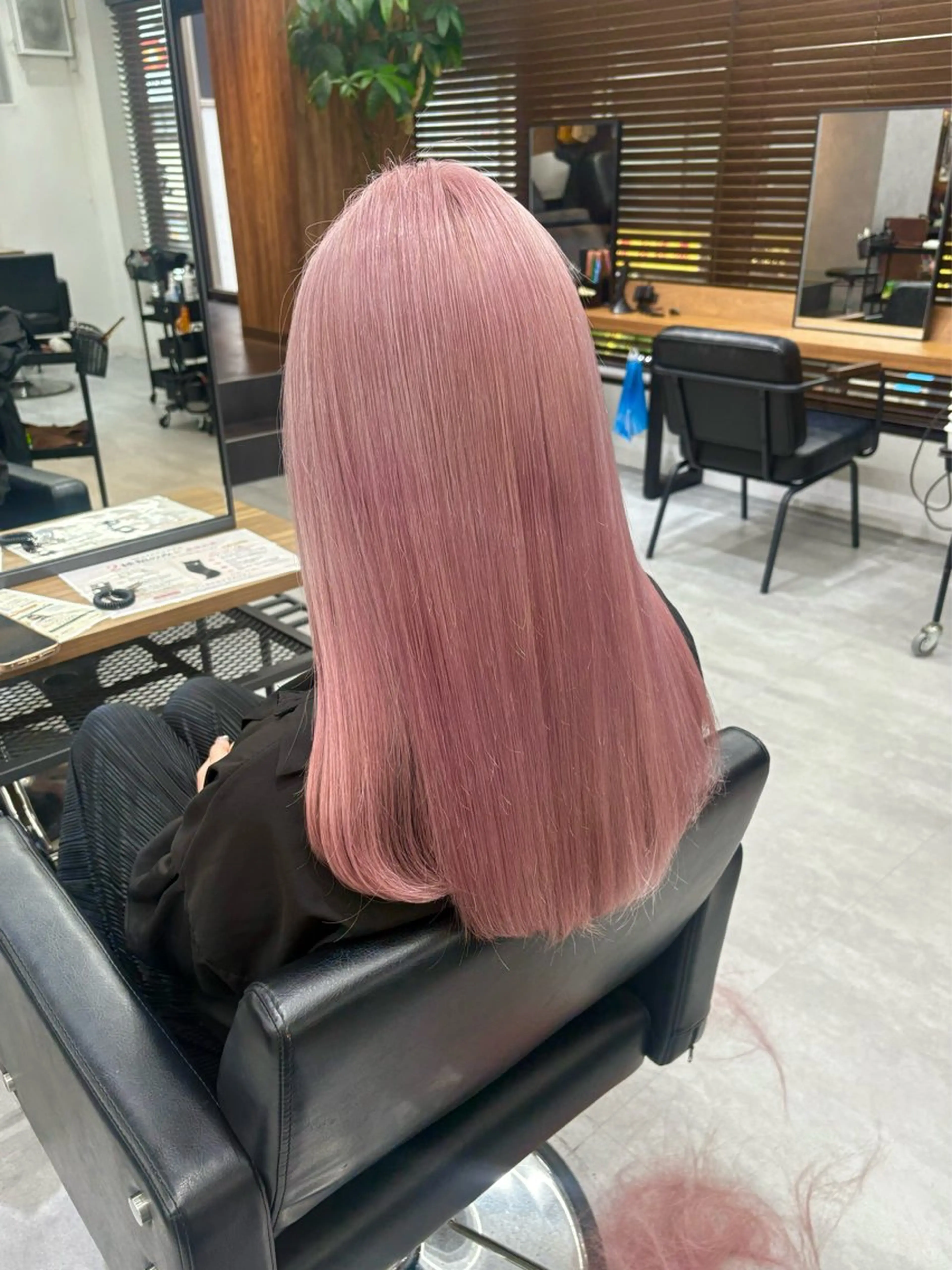 ロング カラー ブリーチ ピンクカラー ホワイトピンク ヘアカラー トリートメント ENA💗NEXT /ハイトーンエクステのヘアスタイル