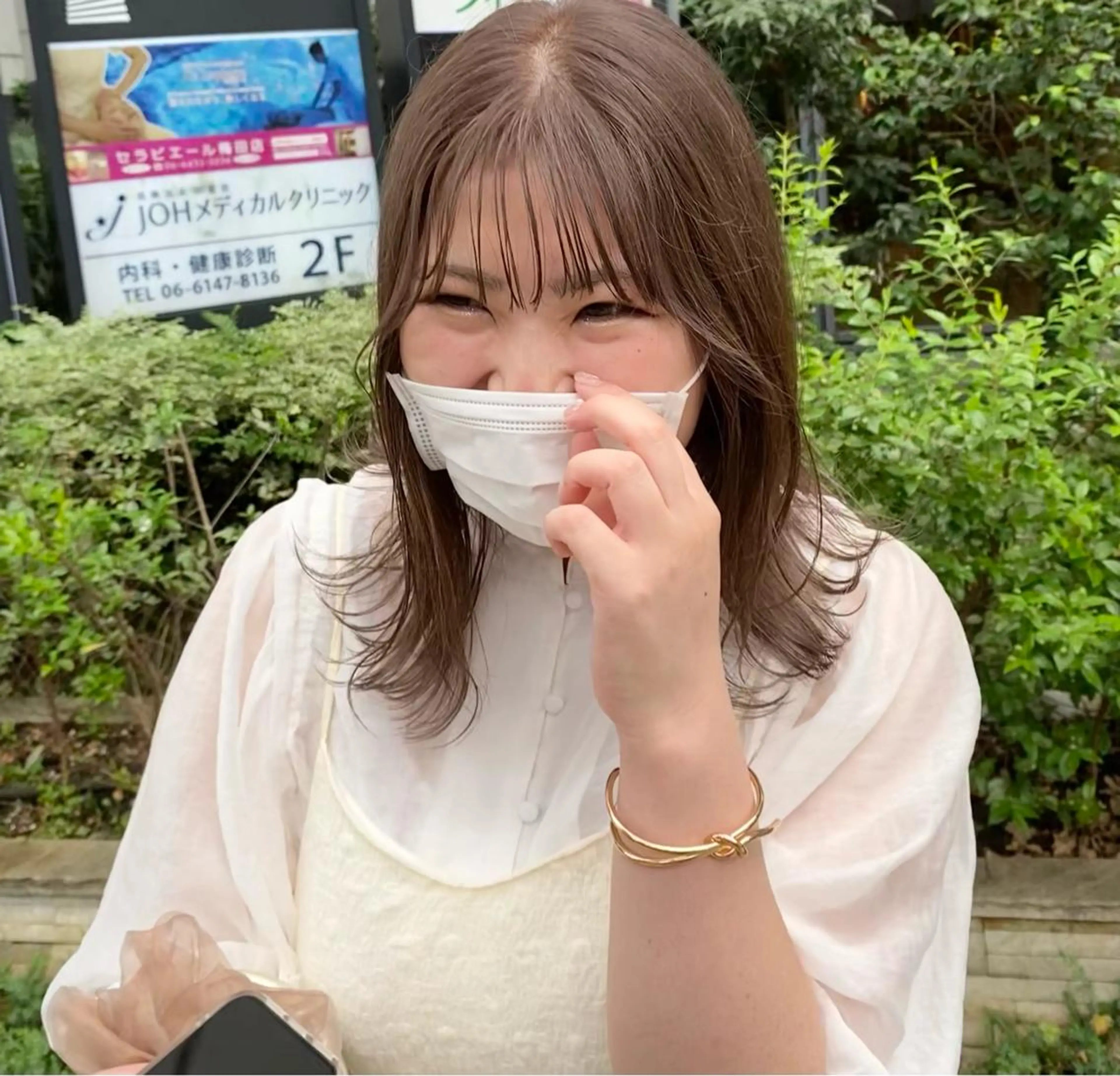 ミディアム デザインカラー/ボブ ブリーチカラー/ユリのヘアスタイル