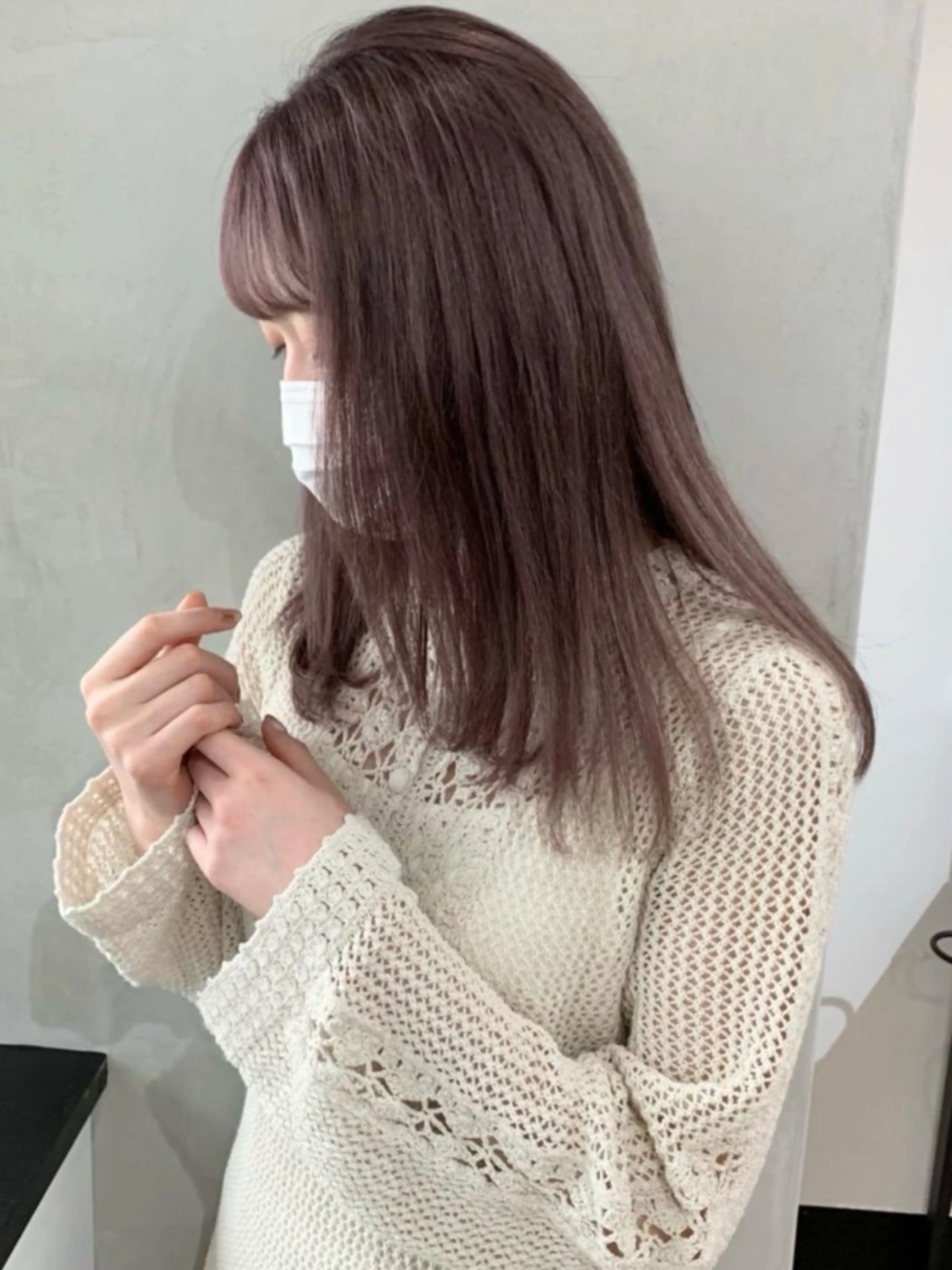 ロング カラー ブリーチ グレージュ ラベンダーカラー ラベンダーグレージュ ラベンダーグレー カット ヘアカラー トリートメント 盛れる顔まわり✨🎀 レイヤー別所好葉のヘアスタイル