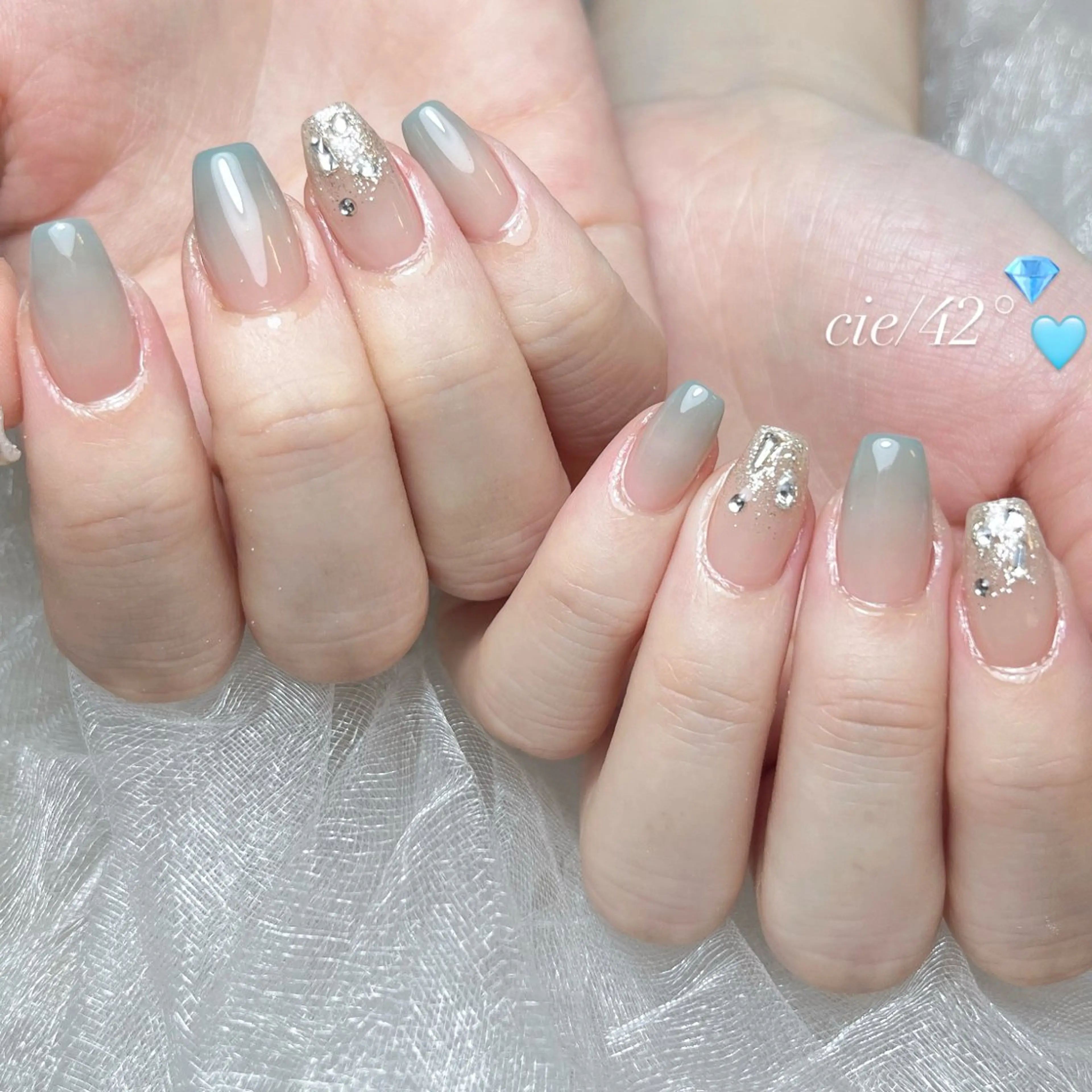 ネイル cie/42° NIJINAのネイルデザイン