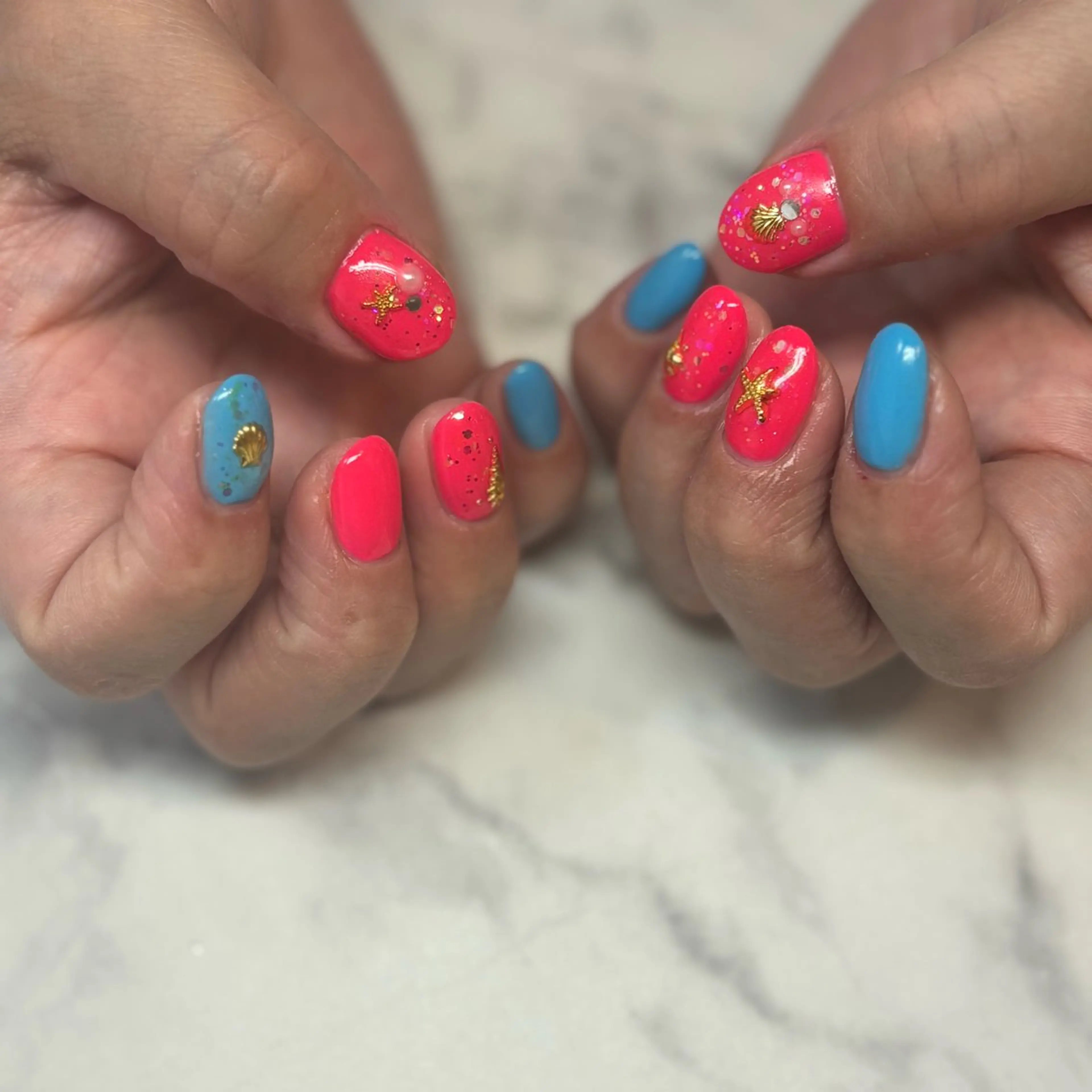 ネイル es nailのネイルデザイン