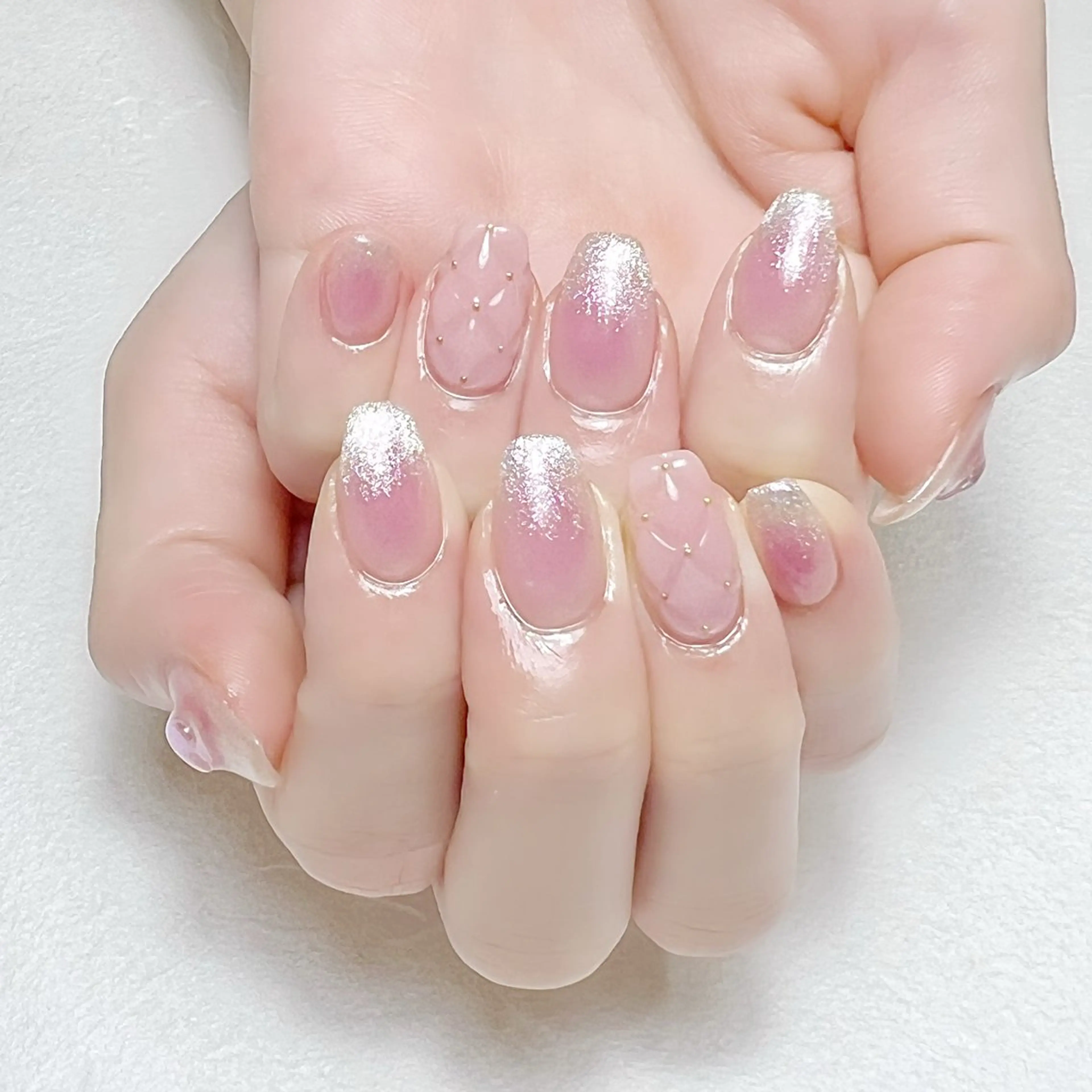 ネイル チークネイル マグネットネイル ピンク ワンホンネイル rouse nail RISATOのネイルデザイン