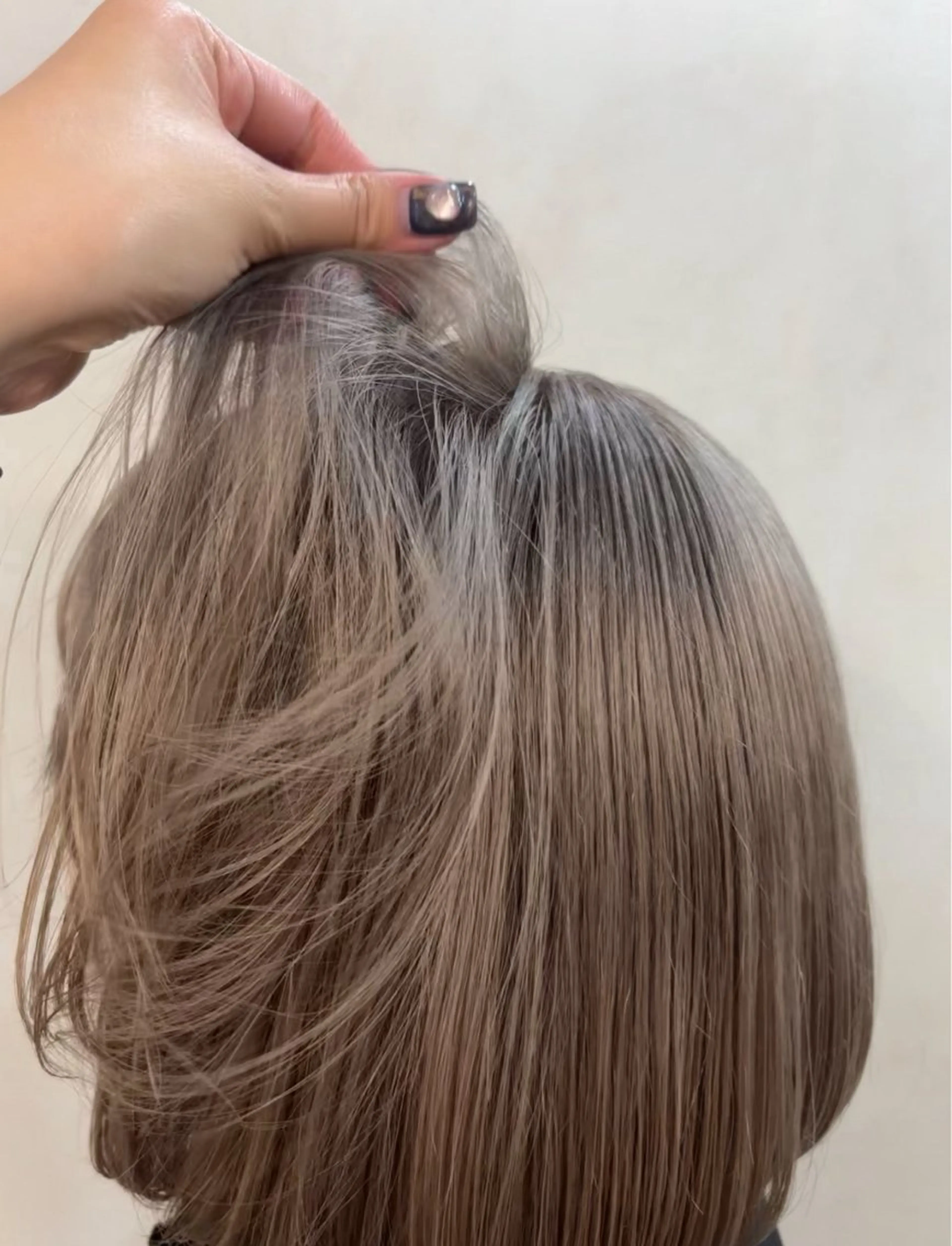 ミディアム カラー 内海 凜香のヘアスタイル