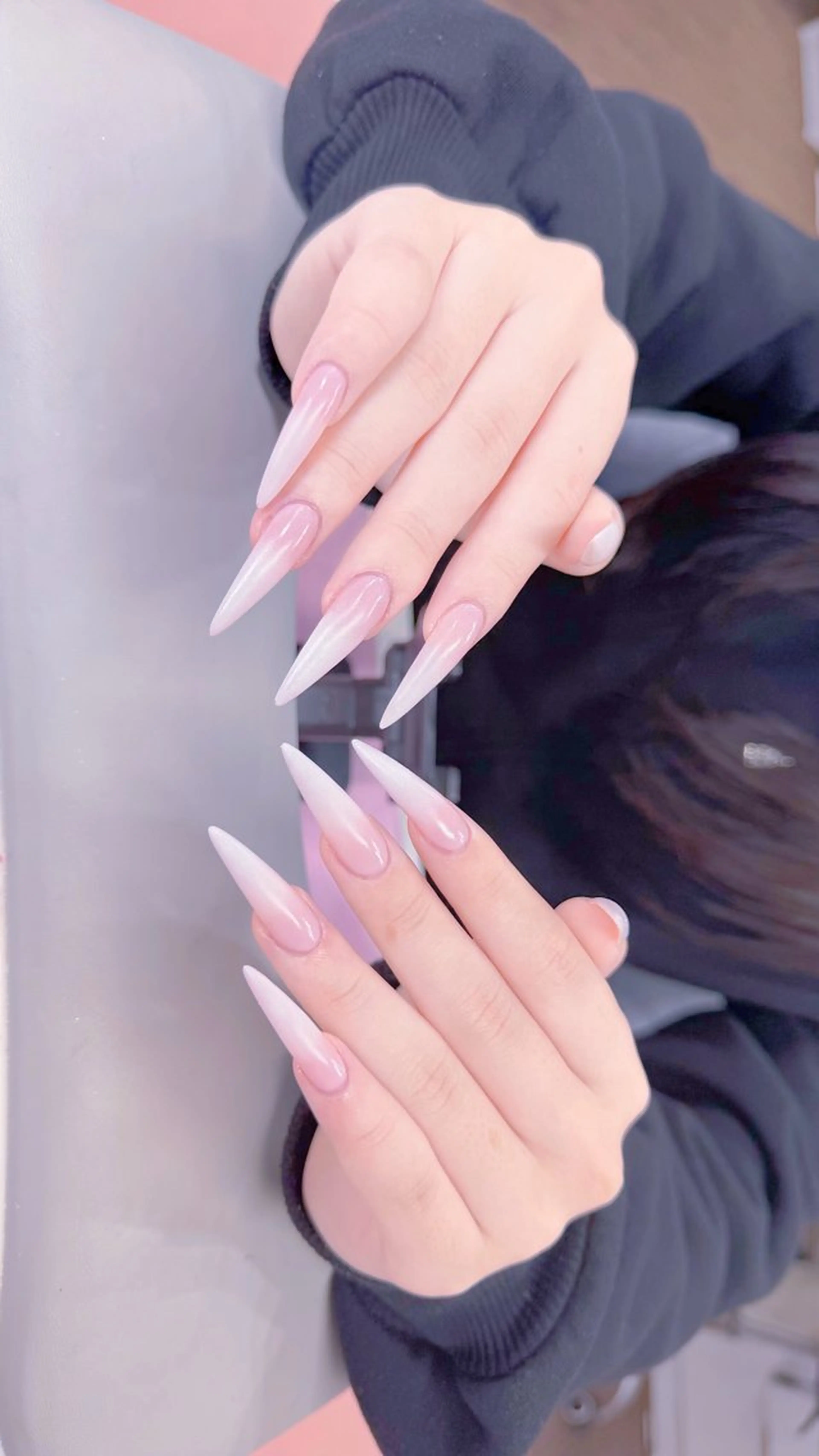 ネイル 成人式 フレンチネイル グラデーション 韓国ネイル ミラーネイル ハンドネイル Lya Nail Salonのネイルデザイン