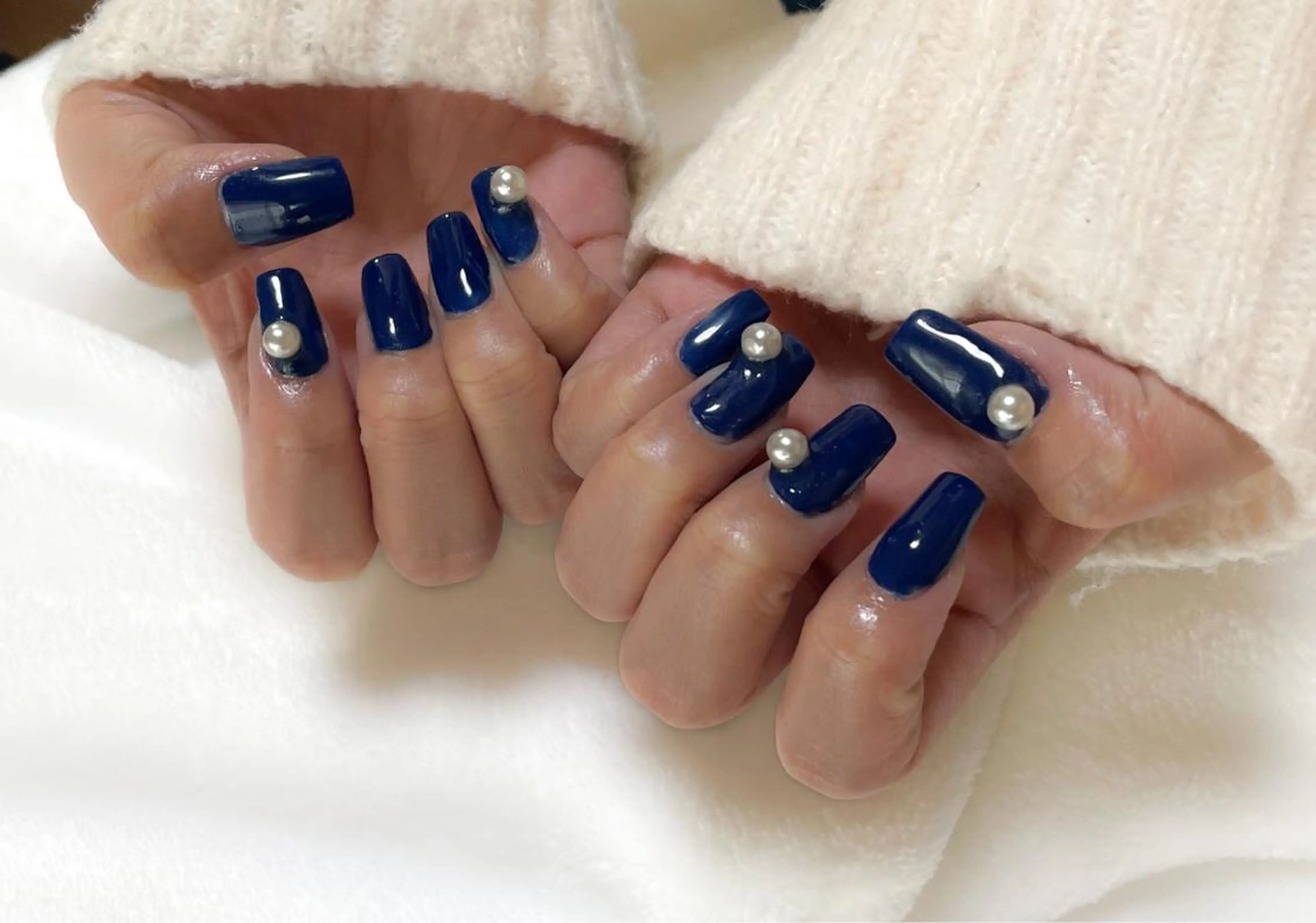 ネイル 成人式 長さ出し グラデーション キラキラネイル ロングネイル nail salon Be.のネイルデザイン