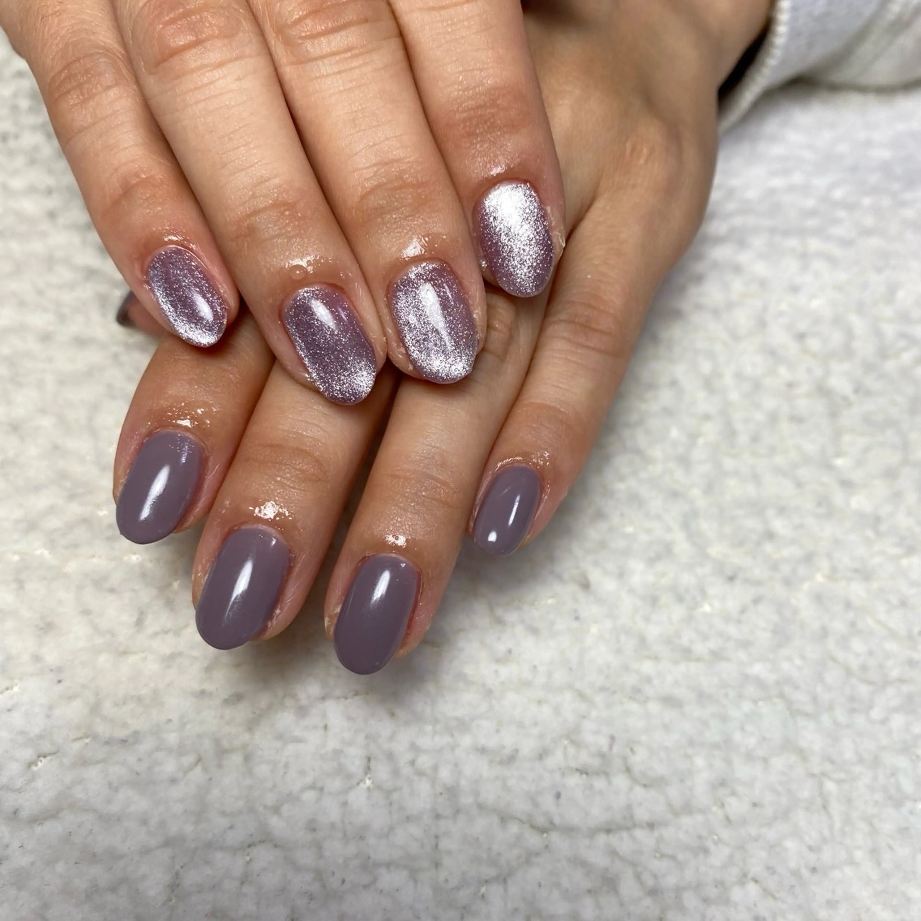 ネイル マグネットネイル パープル ハンドネイル COCO+所属・COCO +のエステ・リラクイメージ