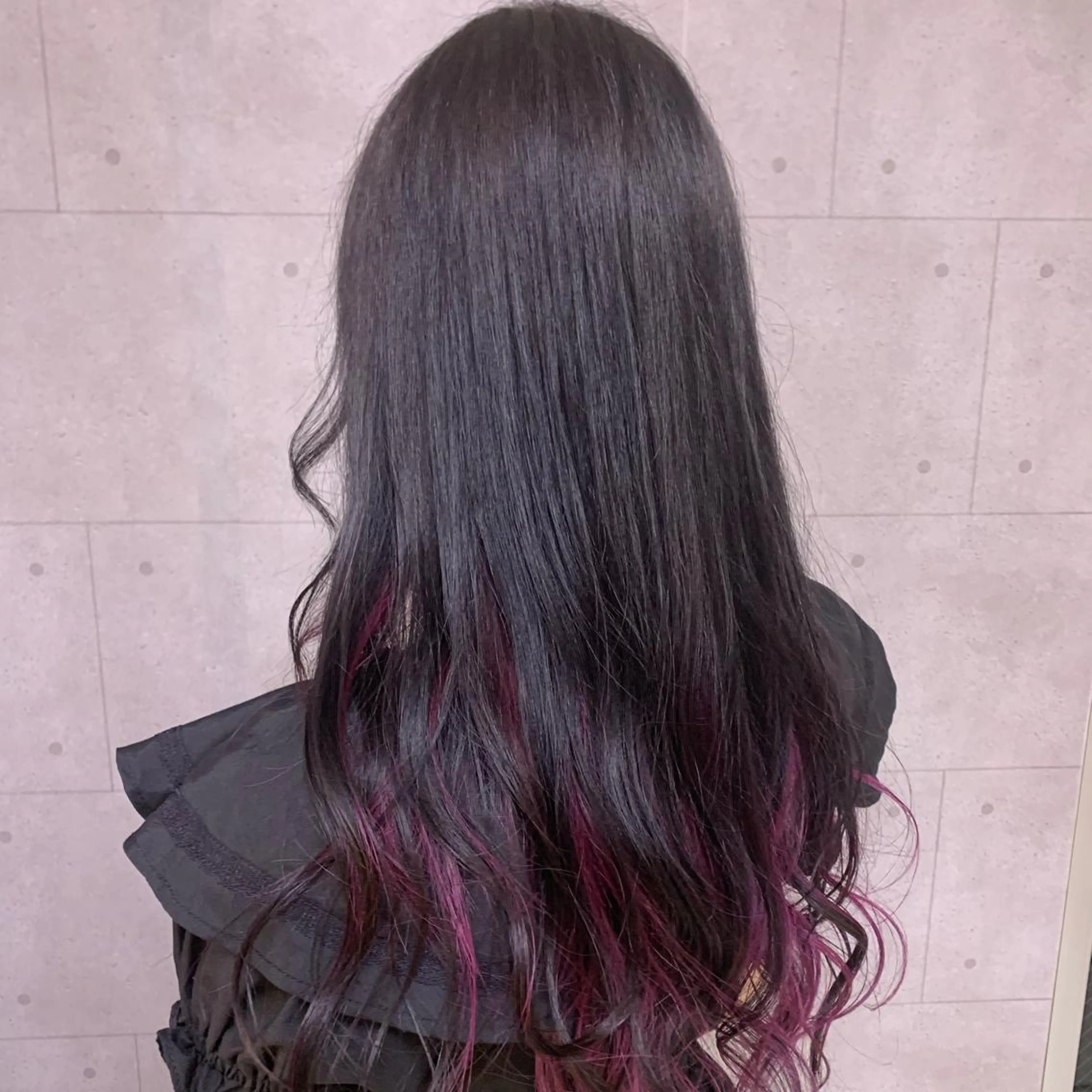 ロング カラー インナーカラー 檜皮 夢子のヘアスタイル