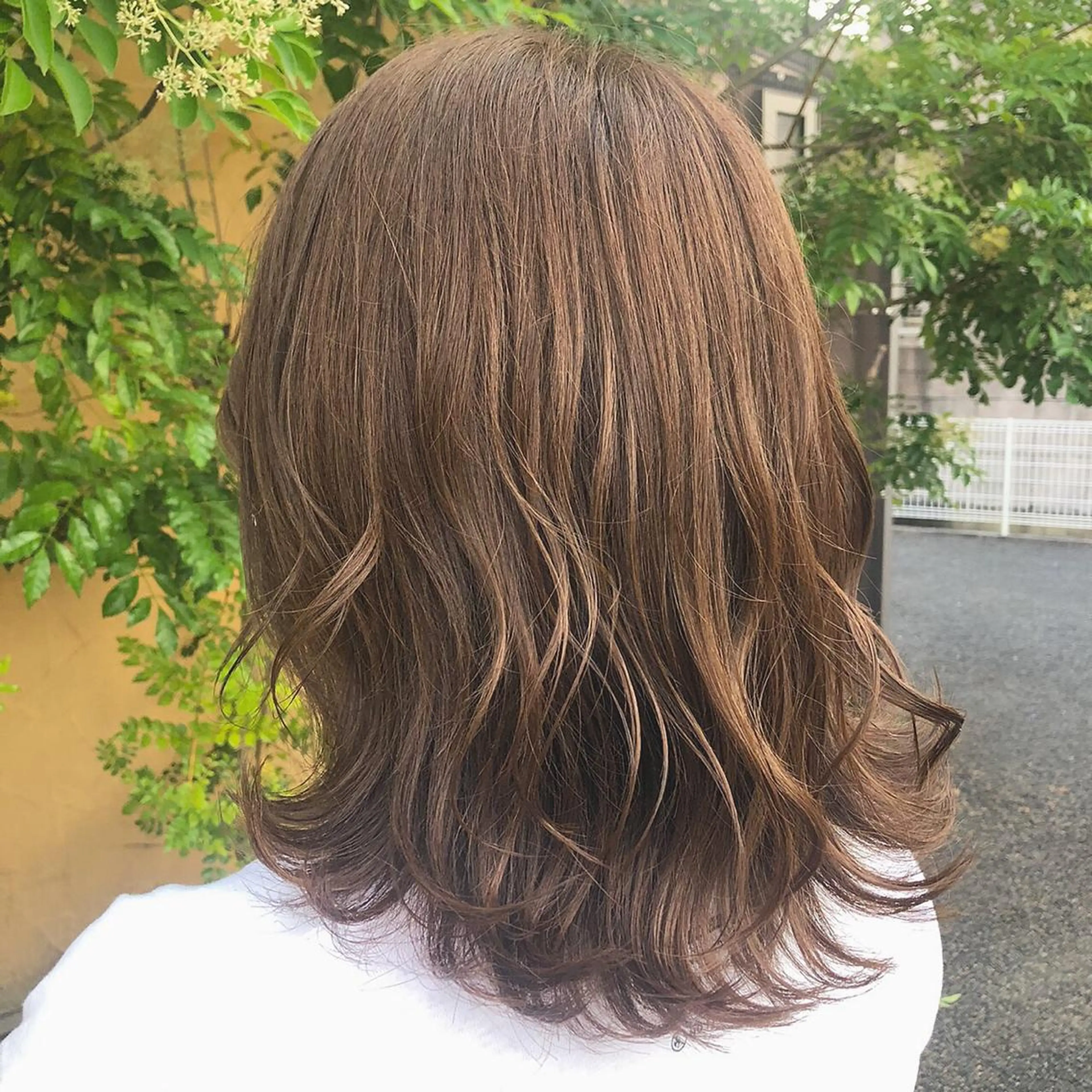 セミロング カラー アッシュ アッシュブラウン ブラウンカラー ヘアカラー トリートメント 川元 汐音のヘアスタイル