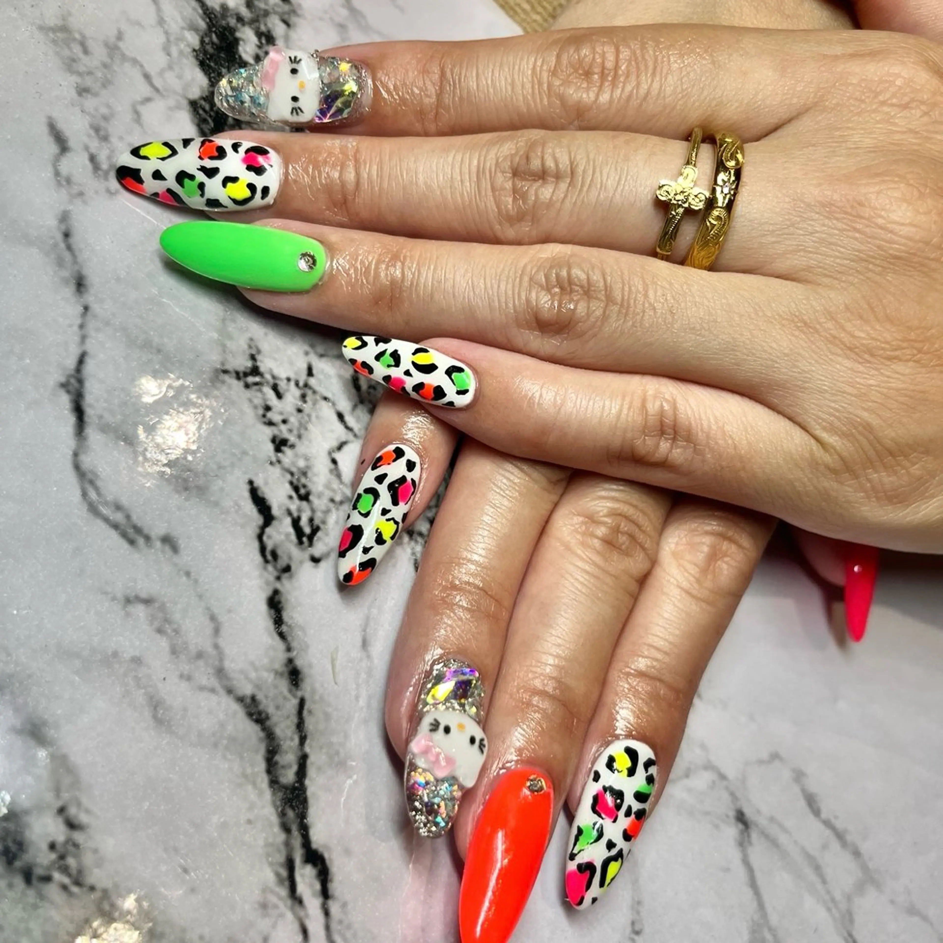 ネイル フラッシュネイル フットネイル ジェルネイル ラメ(グリッター) ラメグラデーション ネイルサロン ⭐︎Linoのその他イメージ