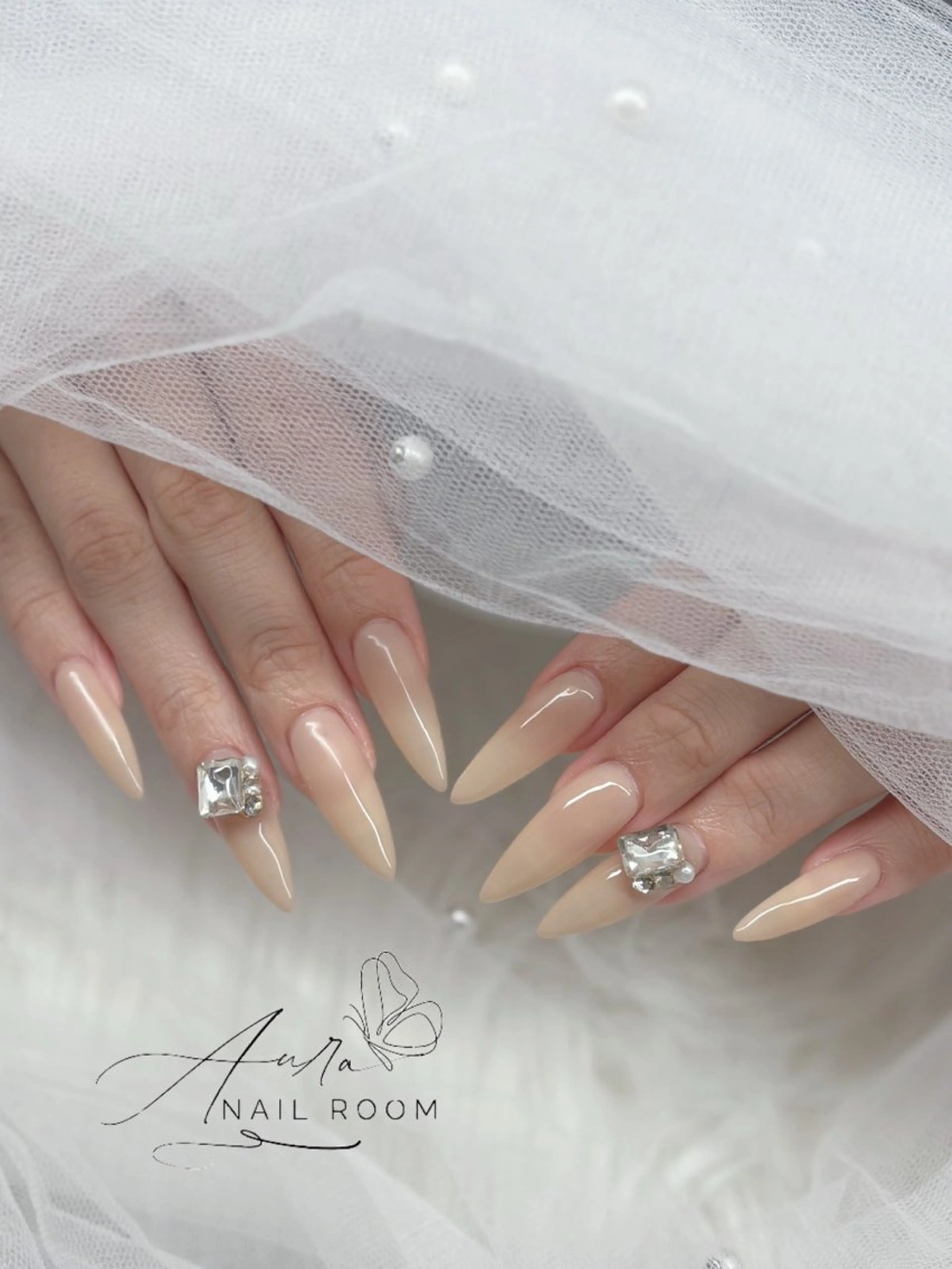 ネイル ワンカラーネイル Aura Nail Roomのネイルデザイン