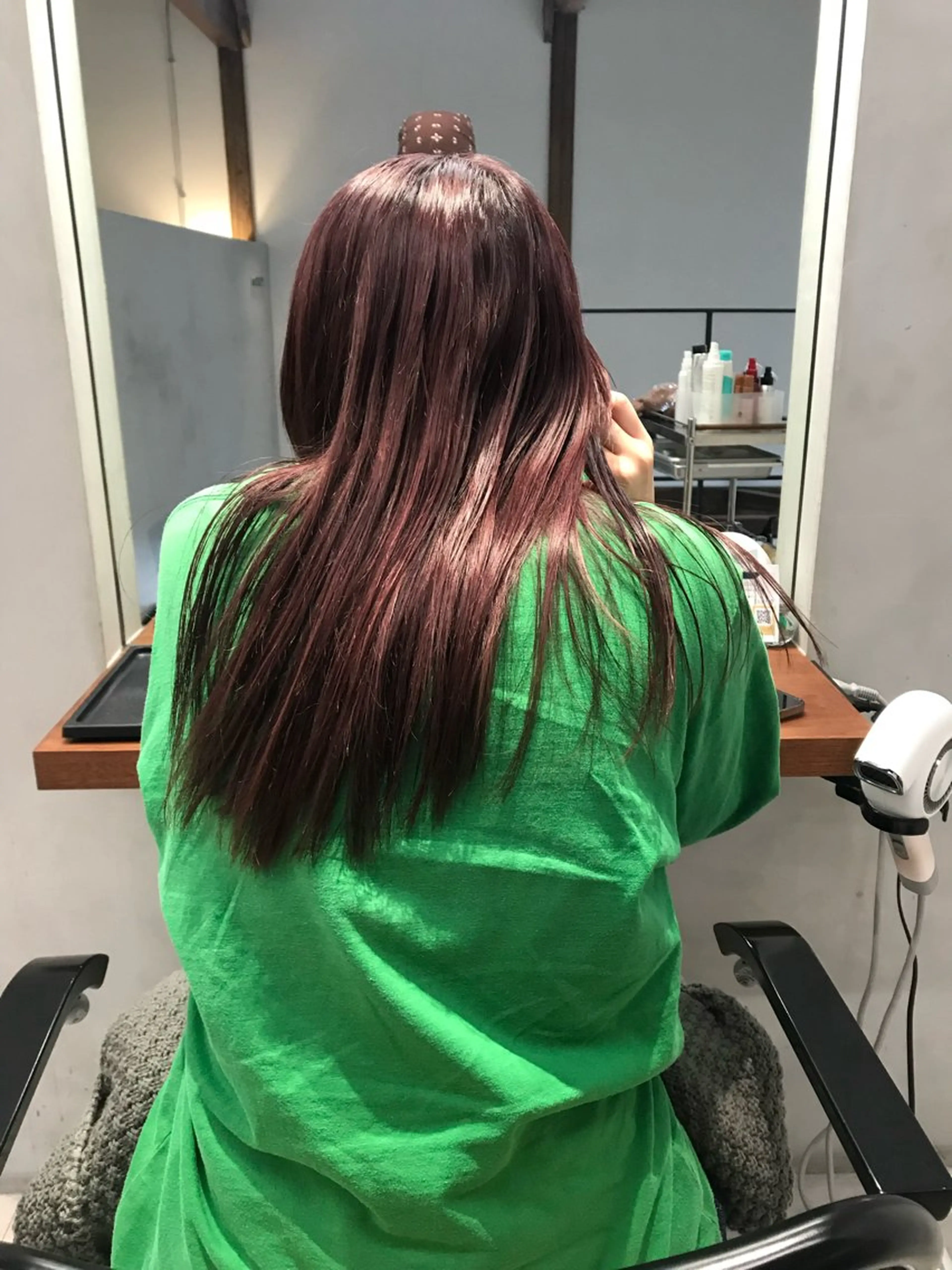 カラー hina KEEDAのヘアスタイル