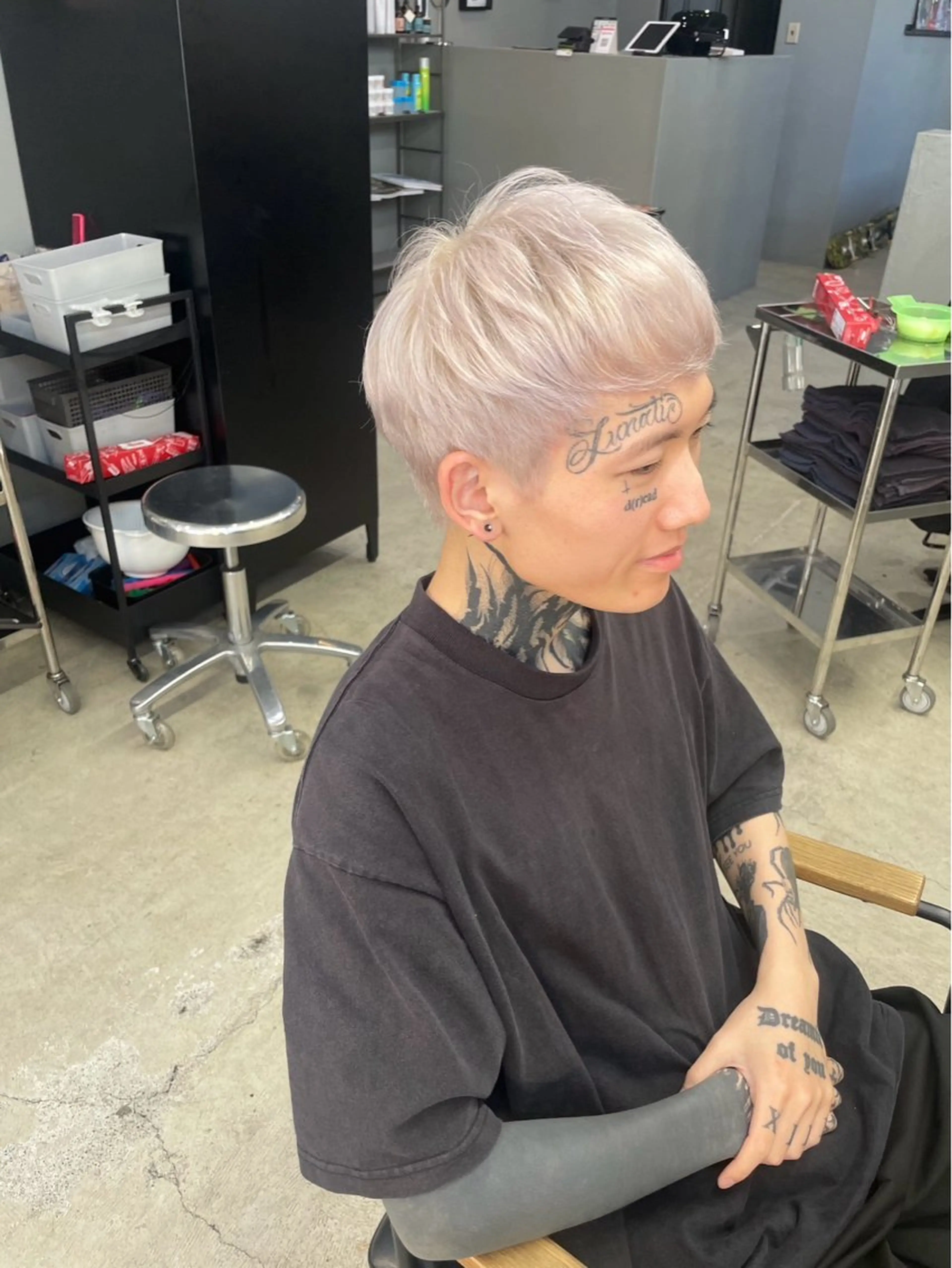 カラー メンズ メンズ専門サロン wokeのヘアスタイル