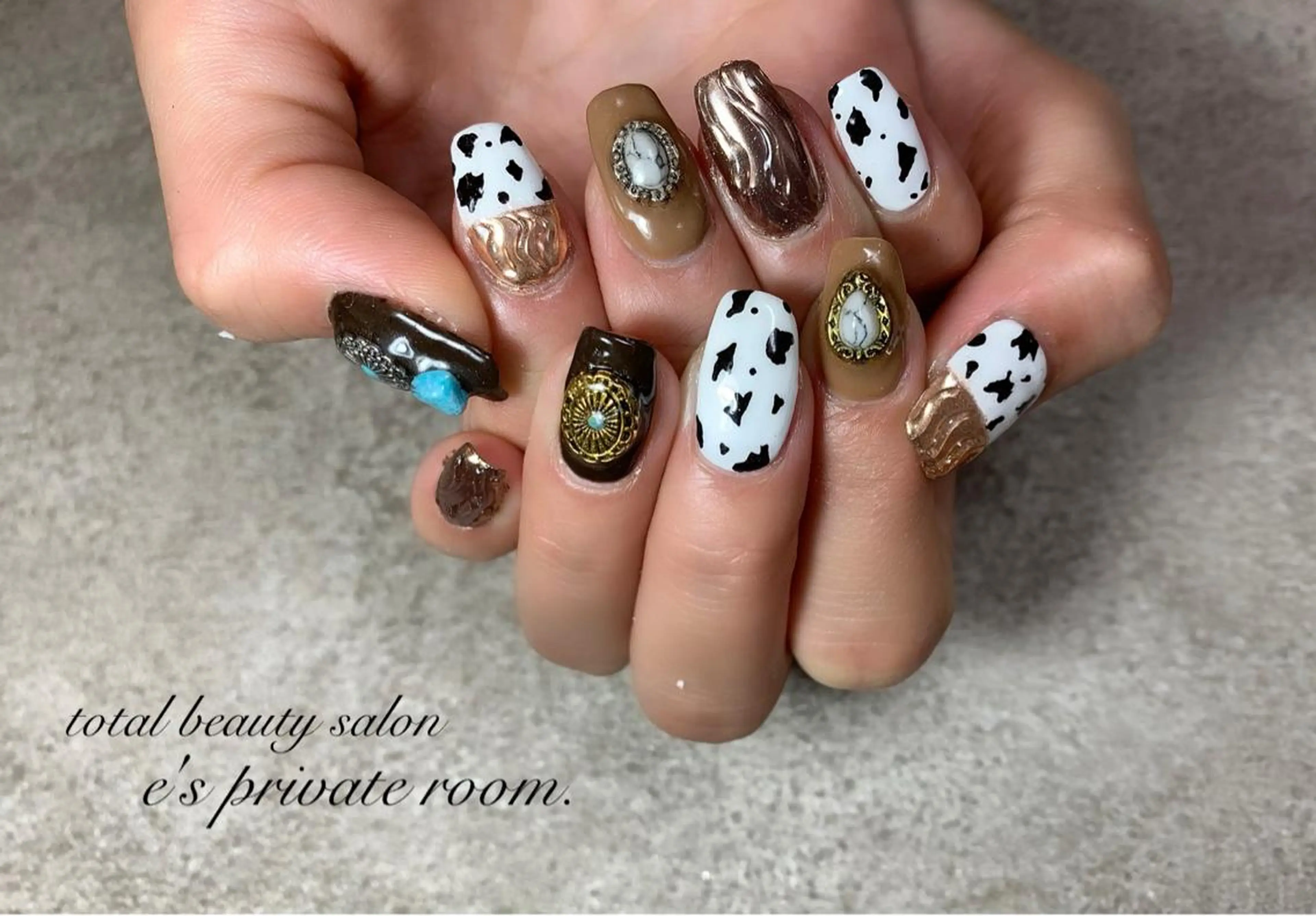 ネイル LAVISH nail salonのネイルデザイン
