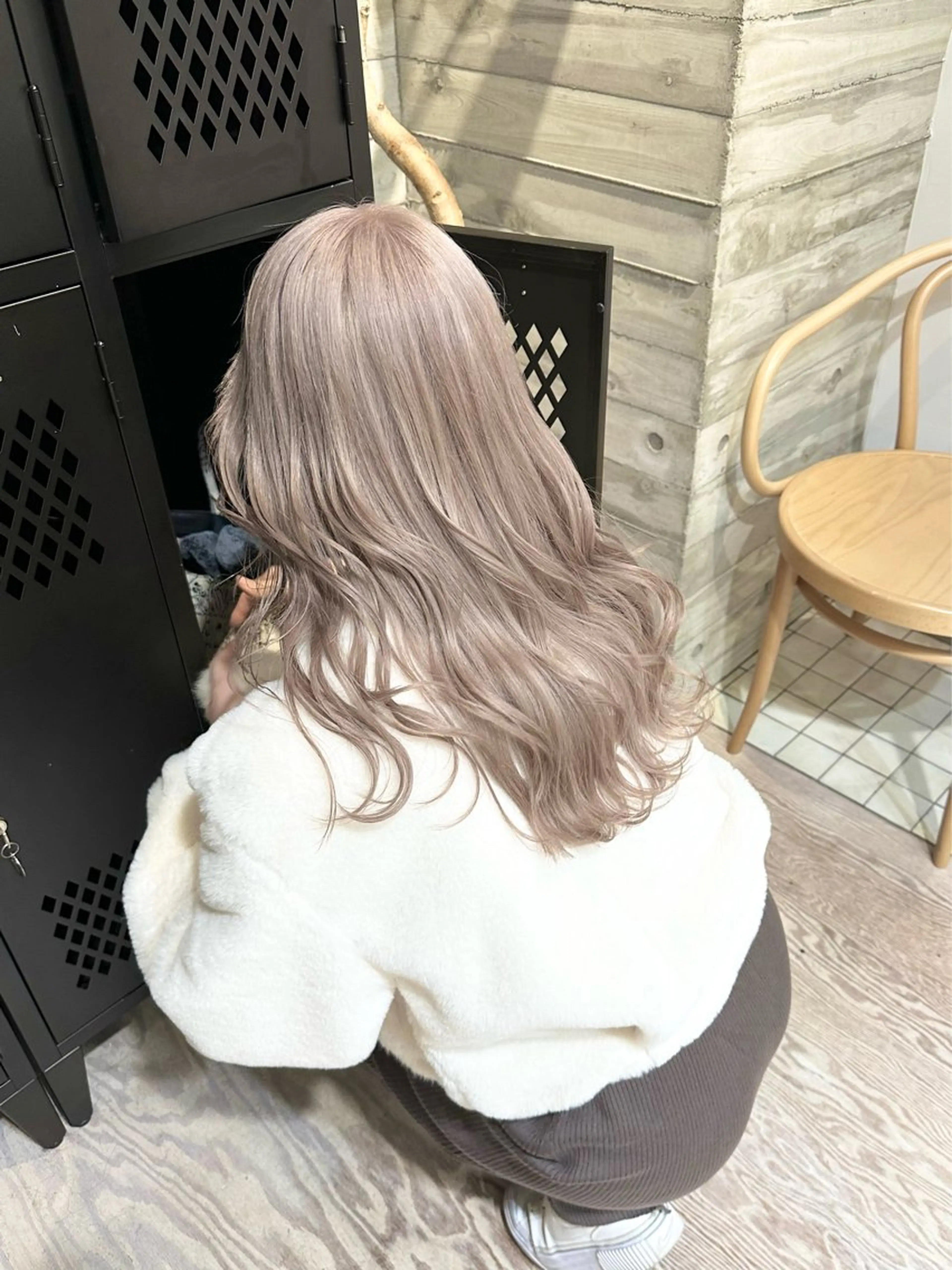 セミロング カラー カット ヘアカラー kai .のヘアスタイル