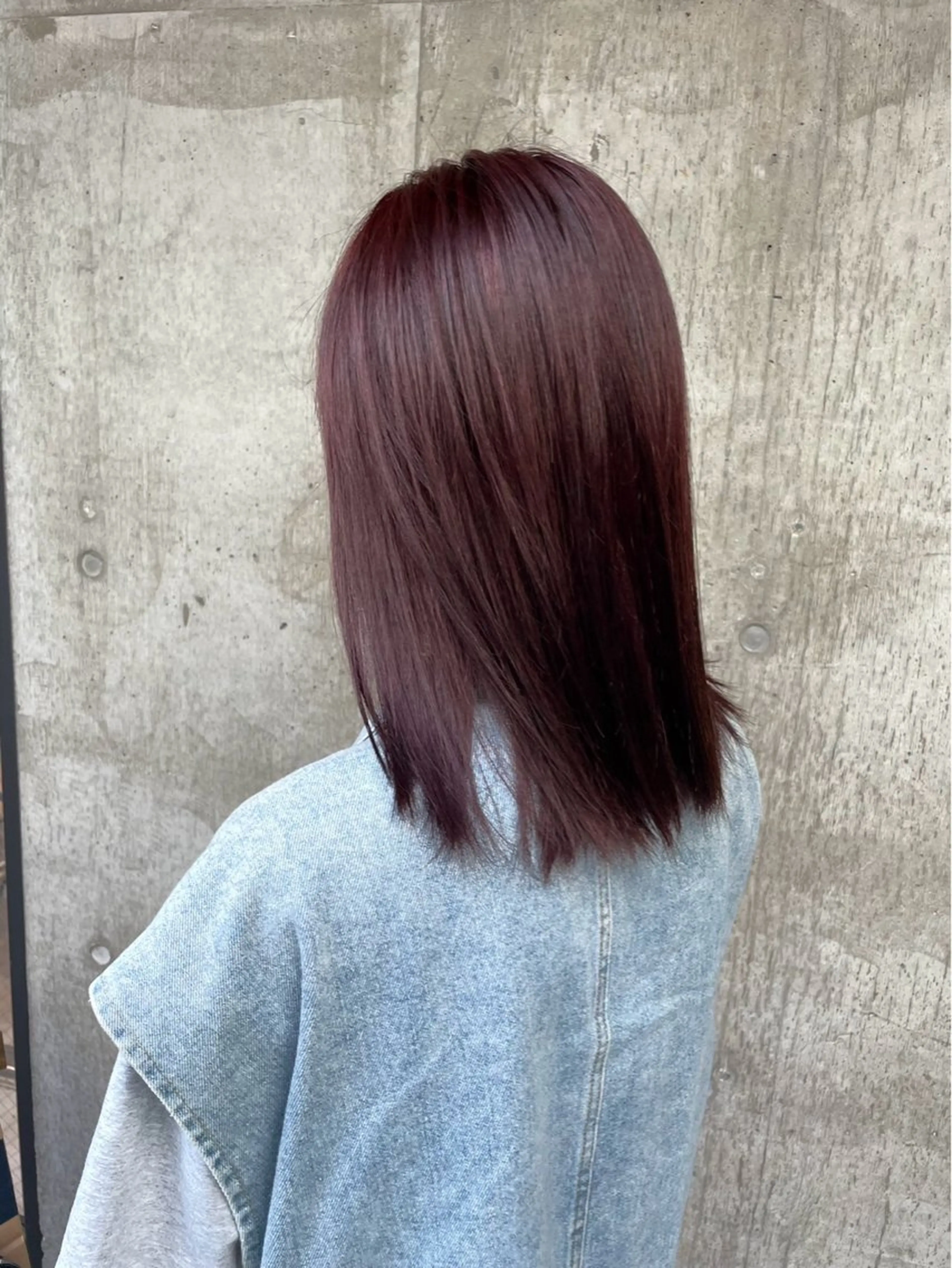 セミロング ヘアカラー 奥 奈々葉のヘアスタイル