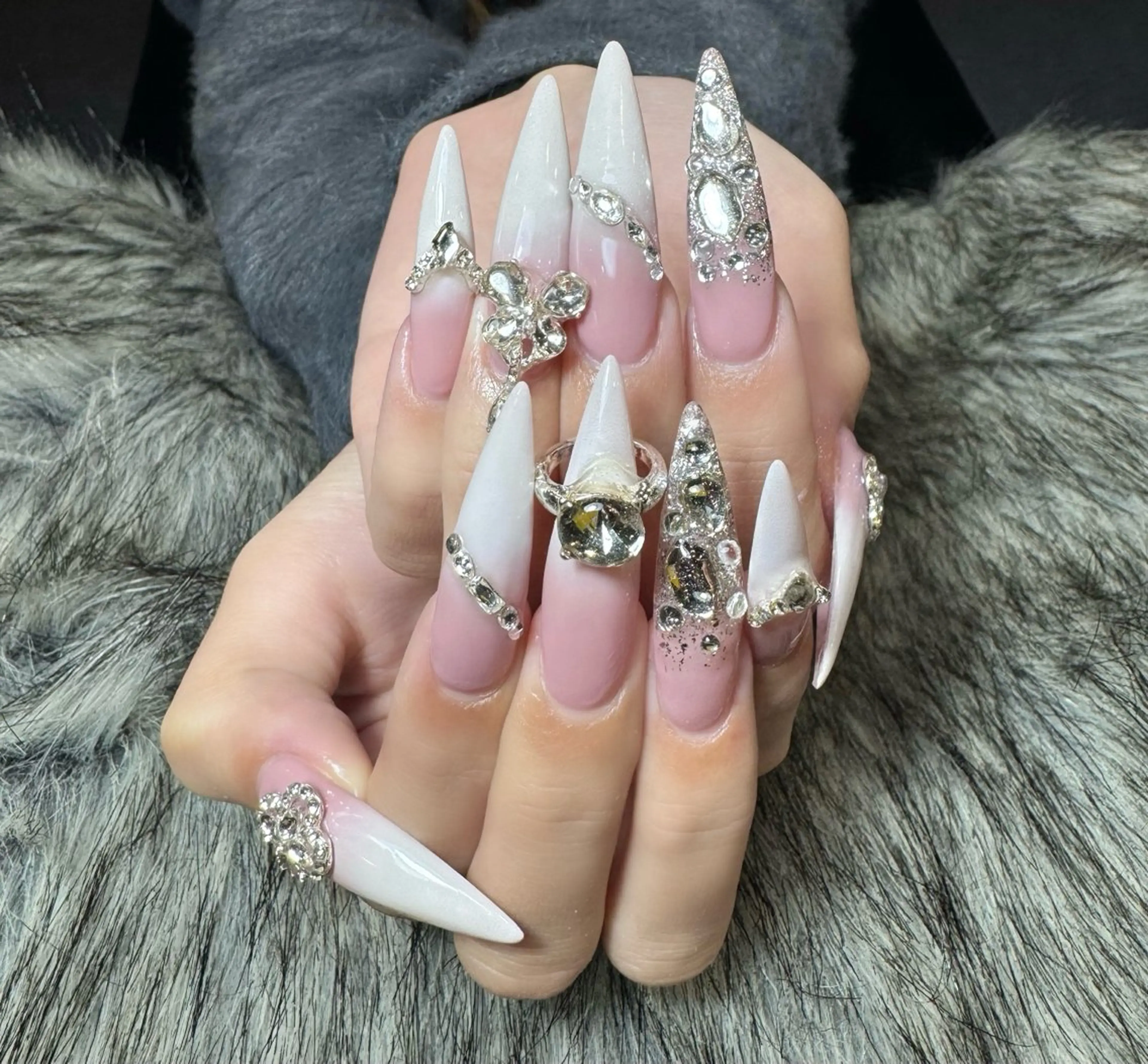 ネイル ロングネイル ハンドネイル Doris Nail Salonのネイルデザイン
