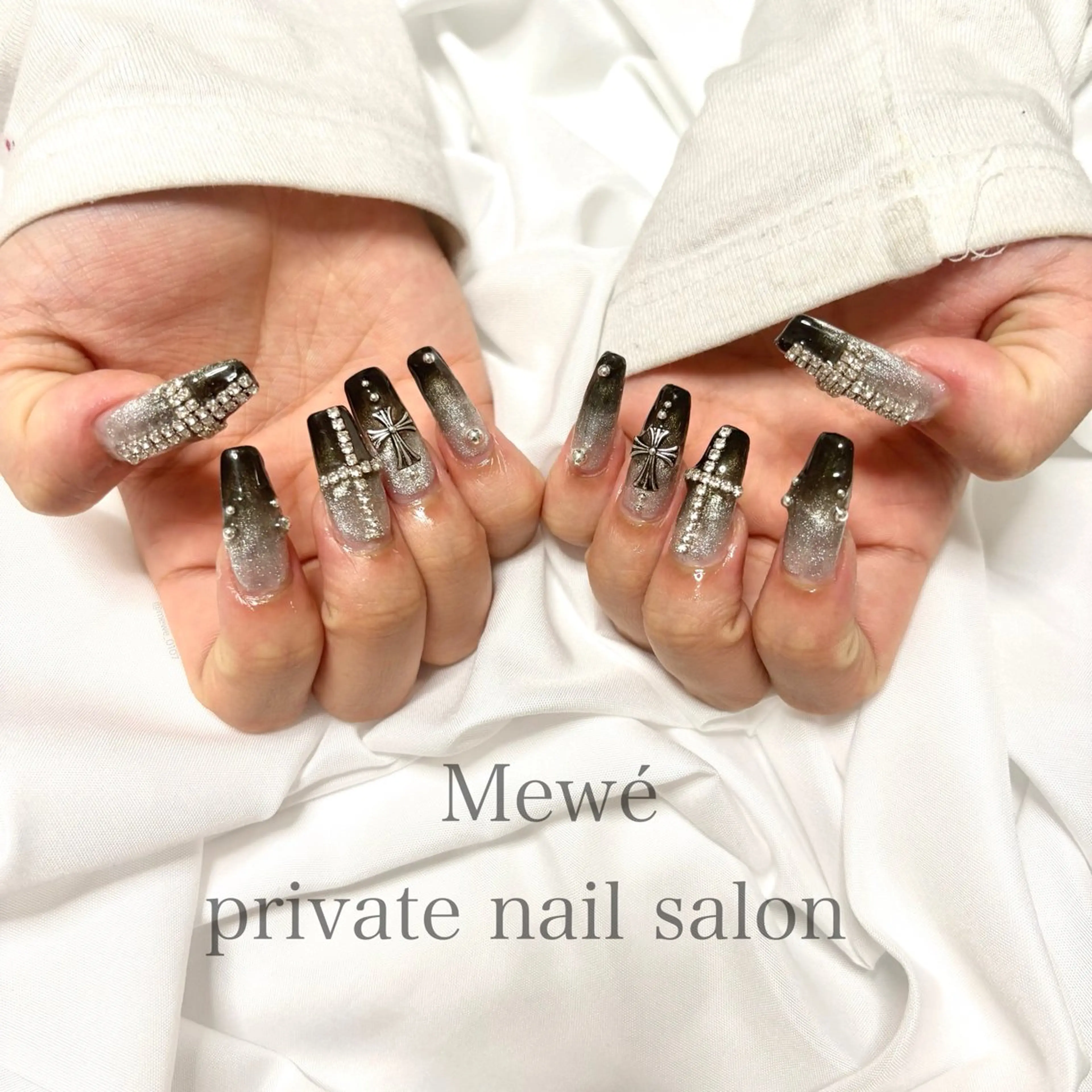 ネイル ハンドネイル Mewé ayakaのネイルデザイン