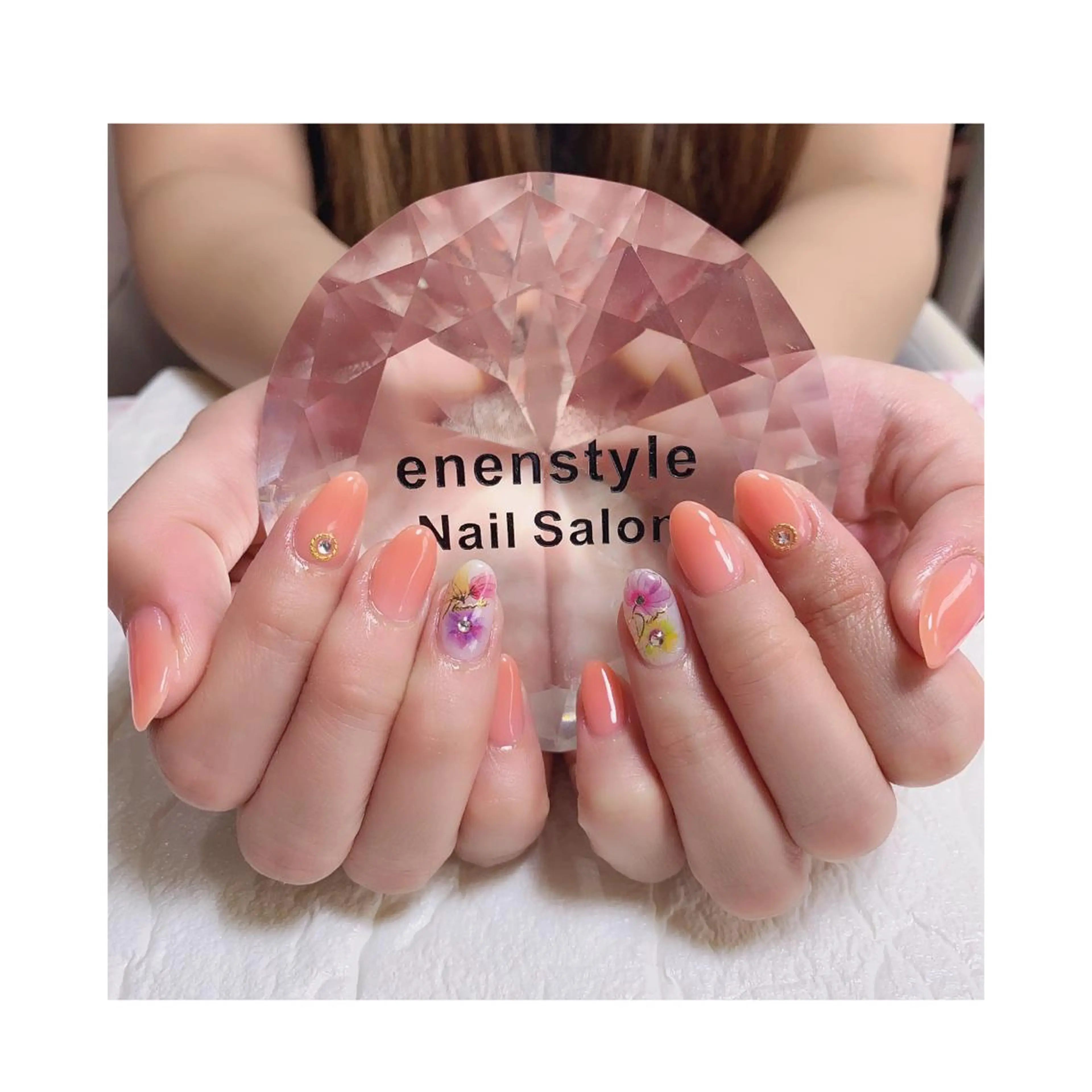 ミディアム ネイル ハンドネイル 👑enen style👑のネイルデザイン