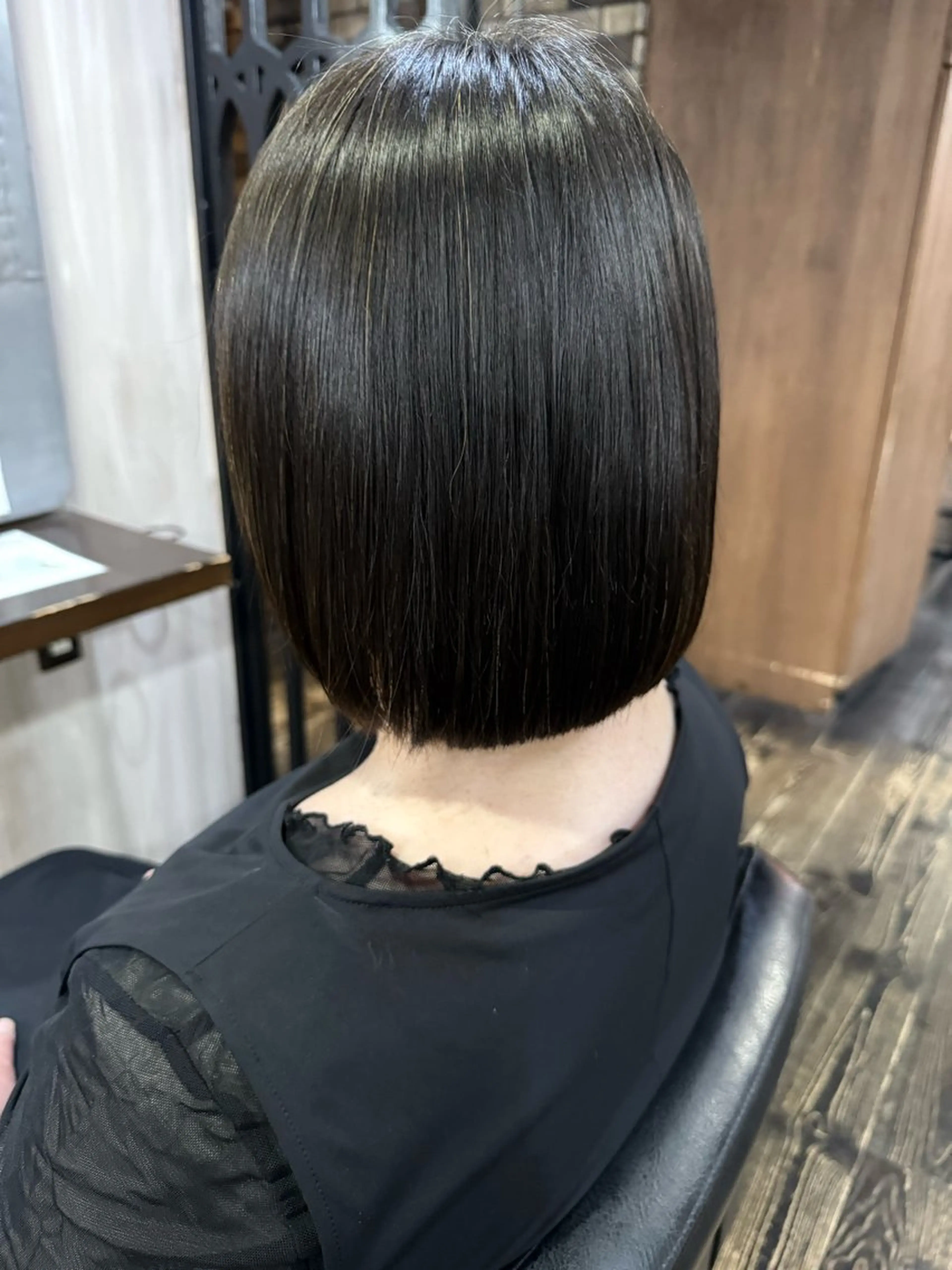 ショート 切りっぱなしボブ ボブ M.Fe's はるな 🖤メンズカット募集のヘアスタイル