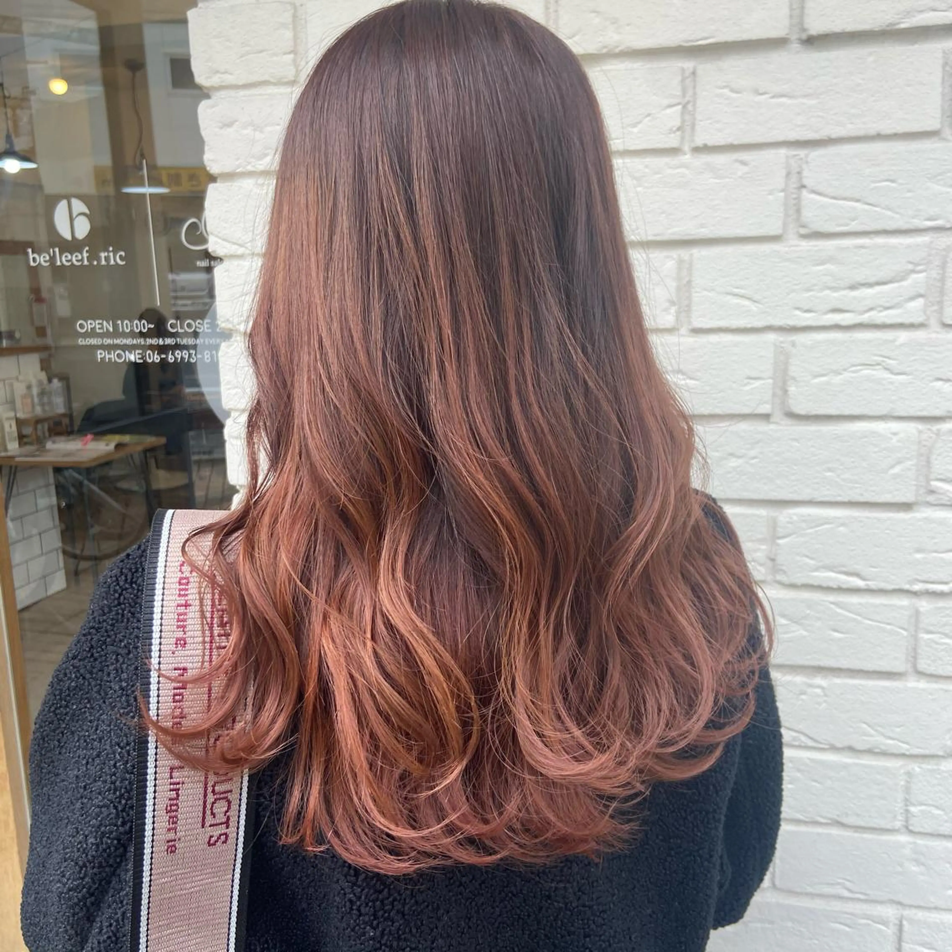 セミロング 韓国|ミルクティ momoeのヘアスタイル