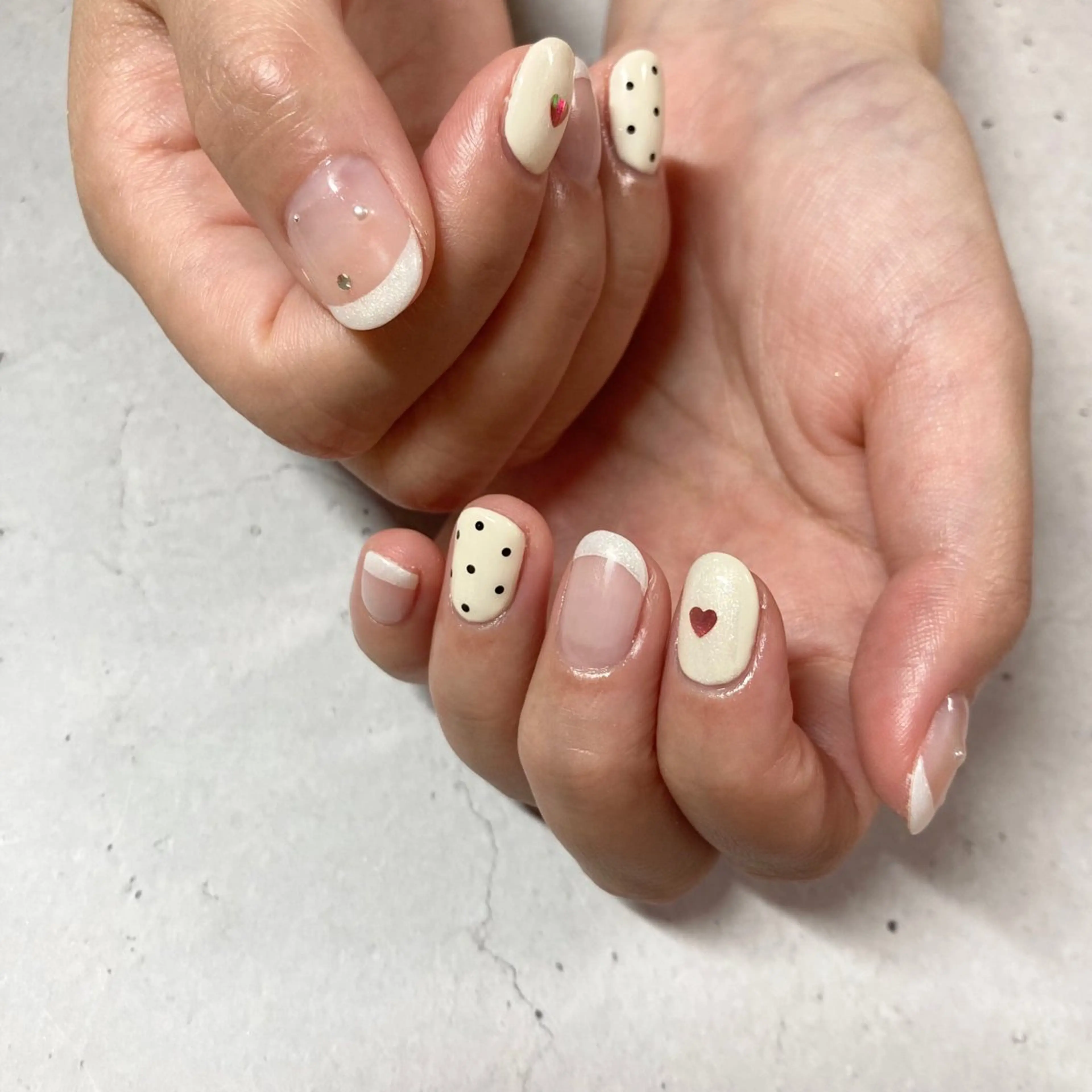 ネイル ストーンネイル nails by sayaのネイルデザイン