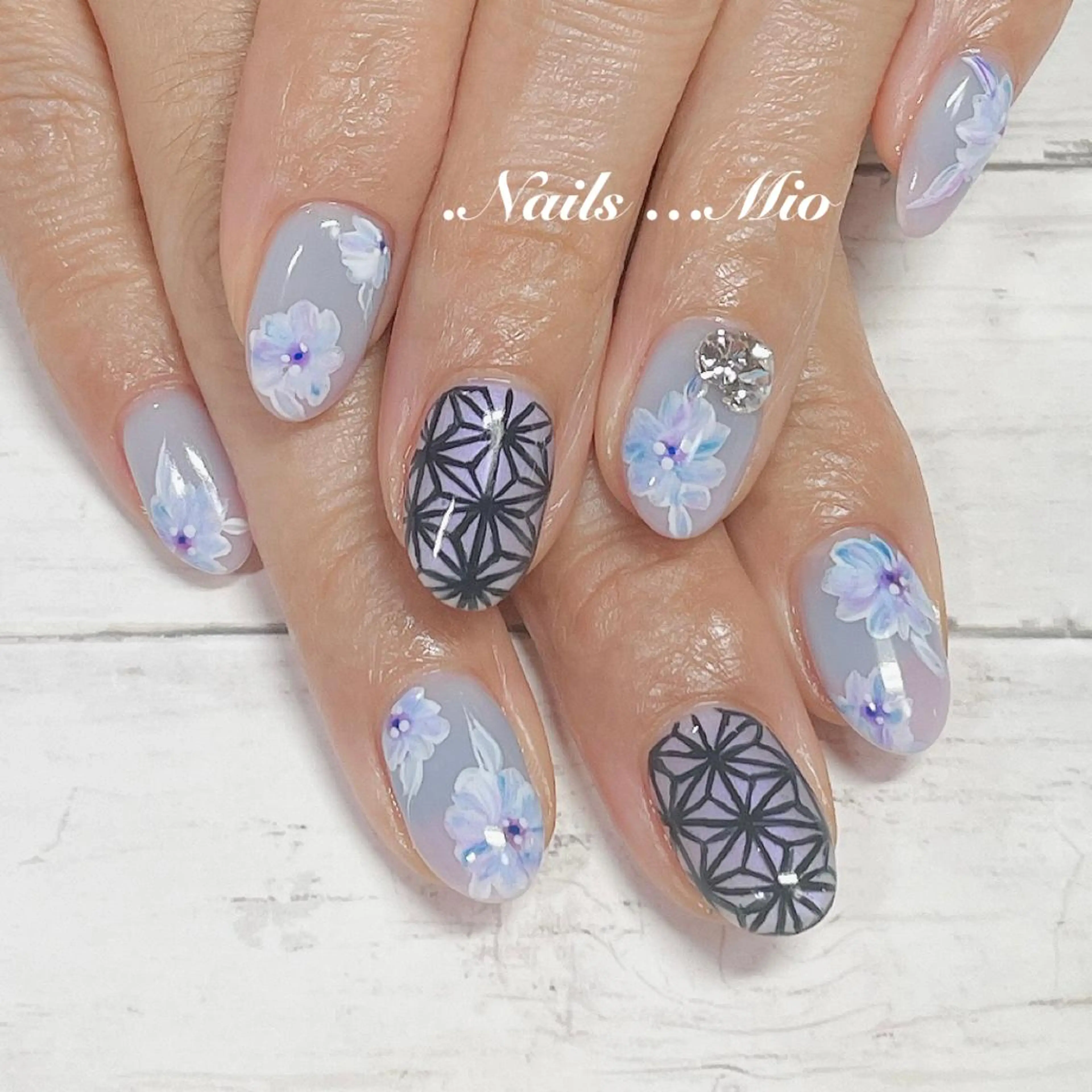 ネイル .Nails Mio 赤羽西ネイルサロンのネイルデザイン