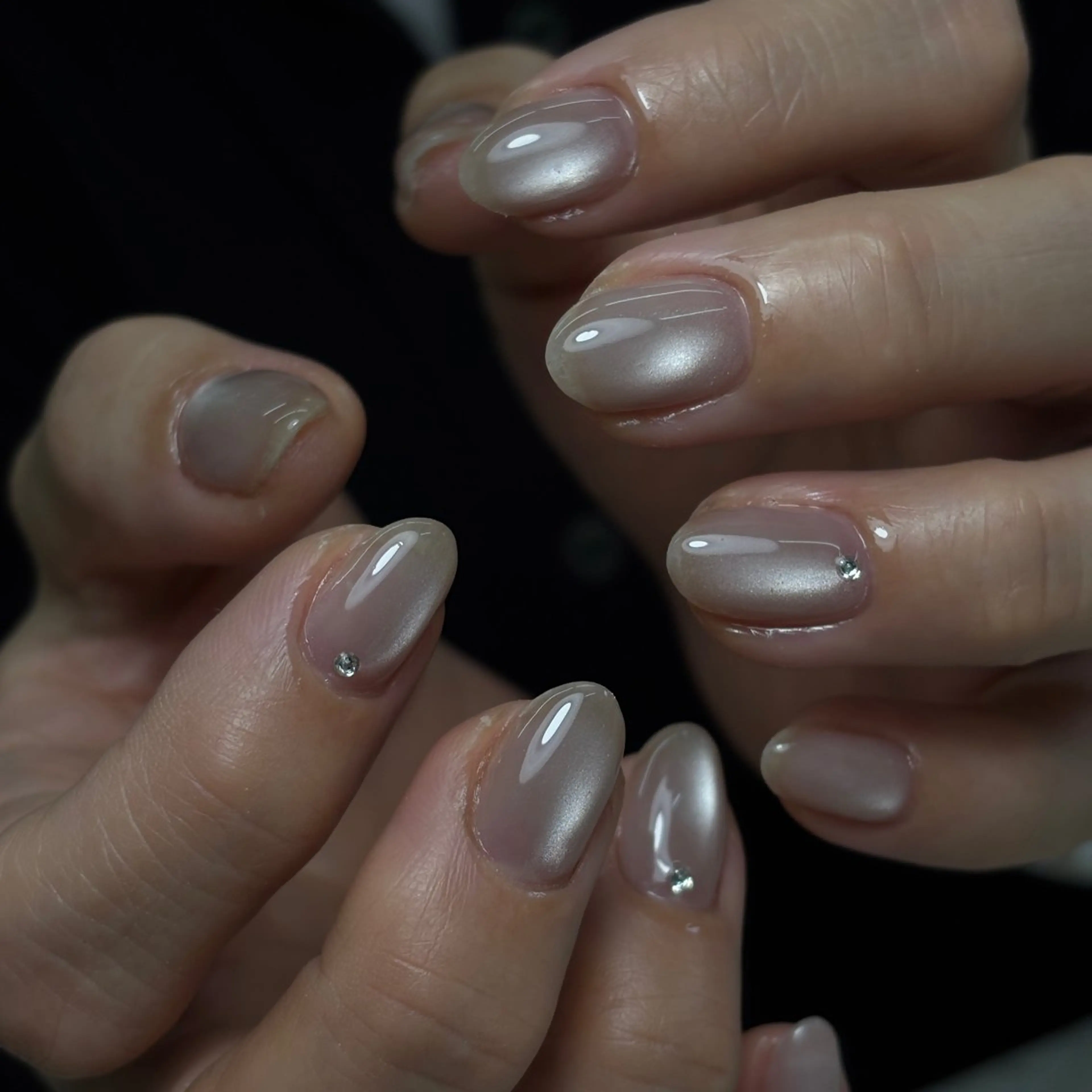 ネイル マグネットネイル ハンドネイル 岸田 里々花のネイルデザイン
