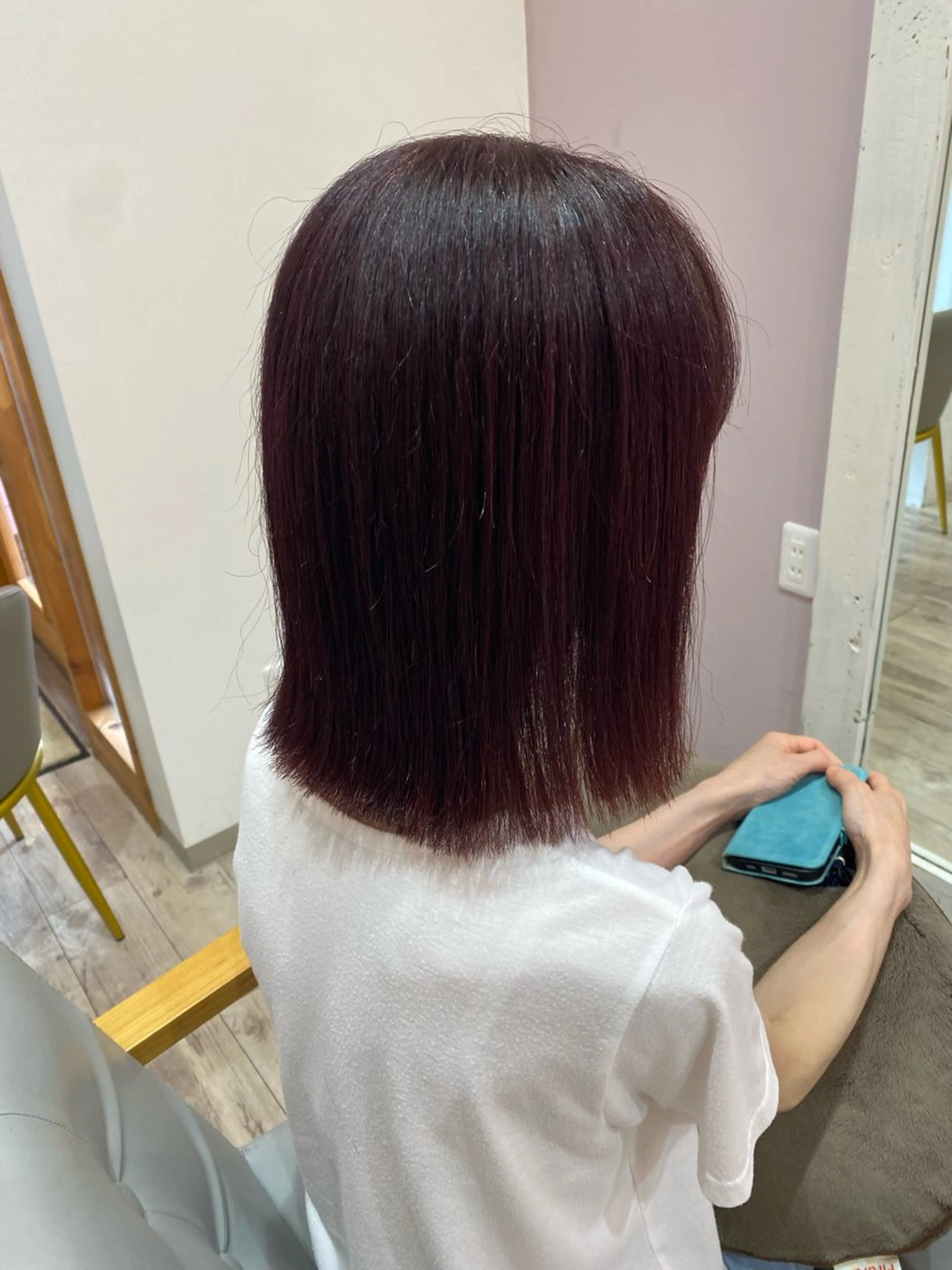 ミディアム かまだ しおりのヘアスタイル