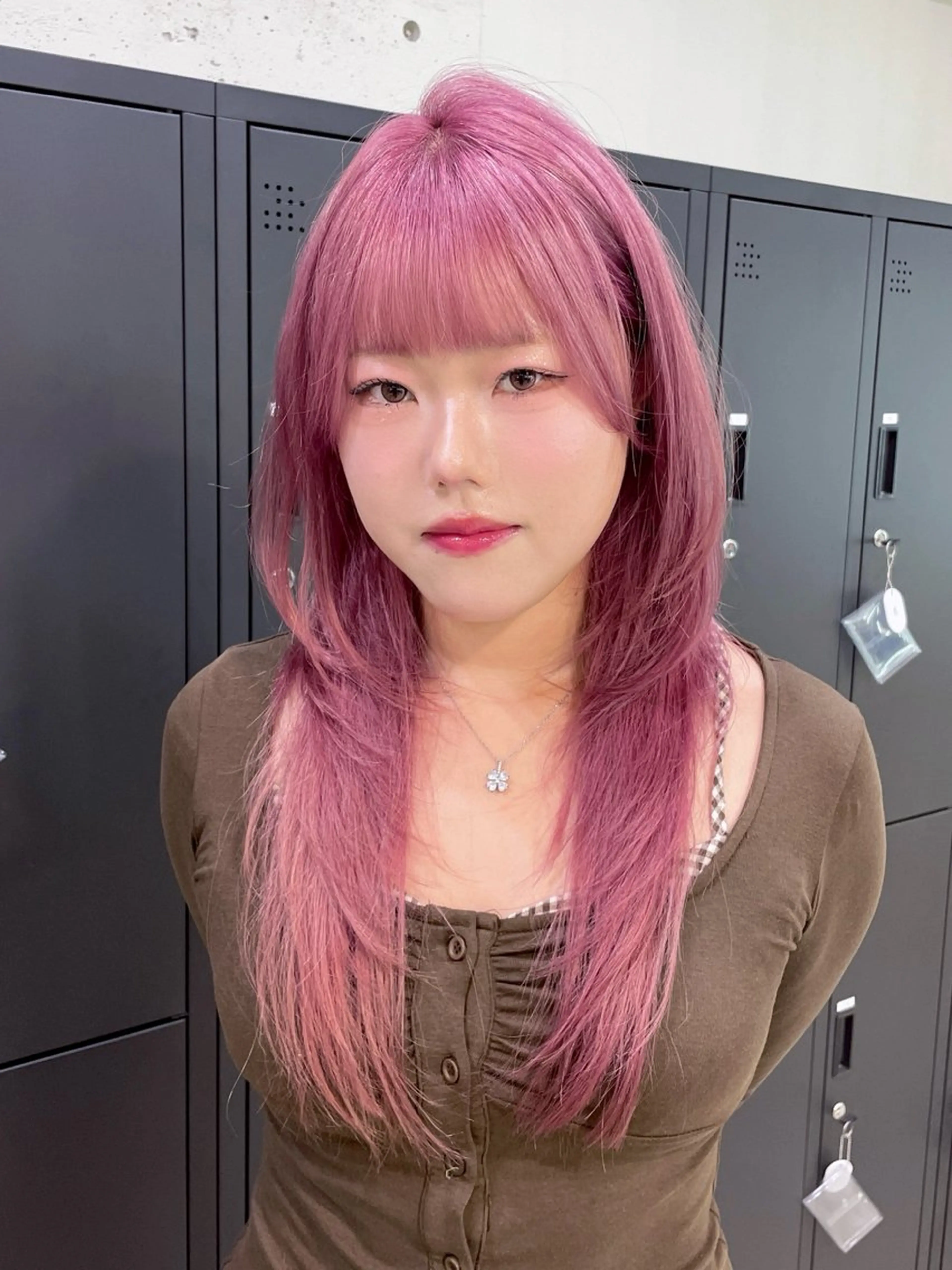 ロング カラー ピンクカラー レイヤーカット カット ヘアカラー yu-kaハッシュ カット/韓国レイヤーのヘアスタイル