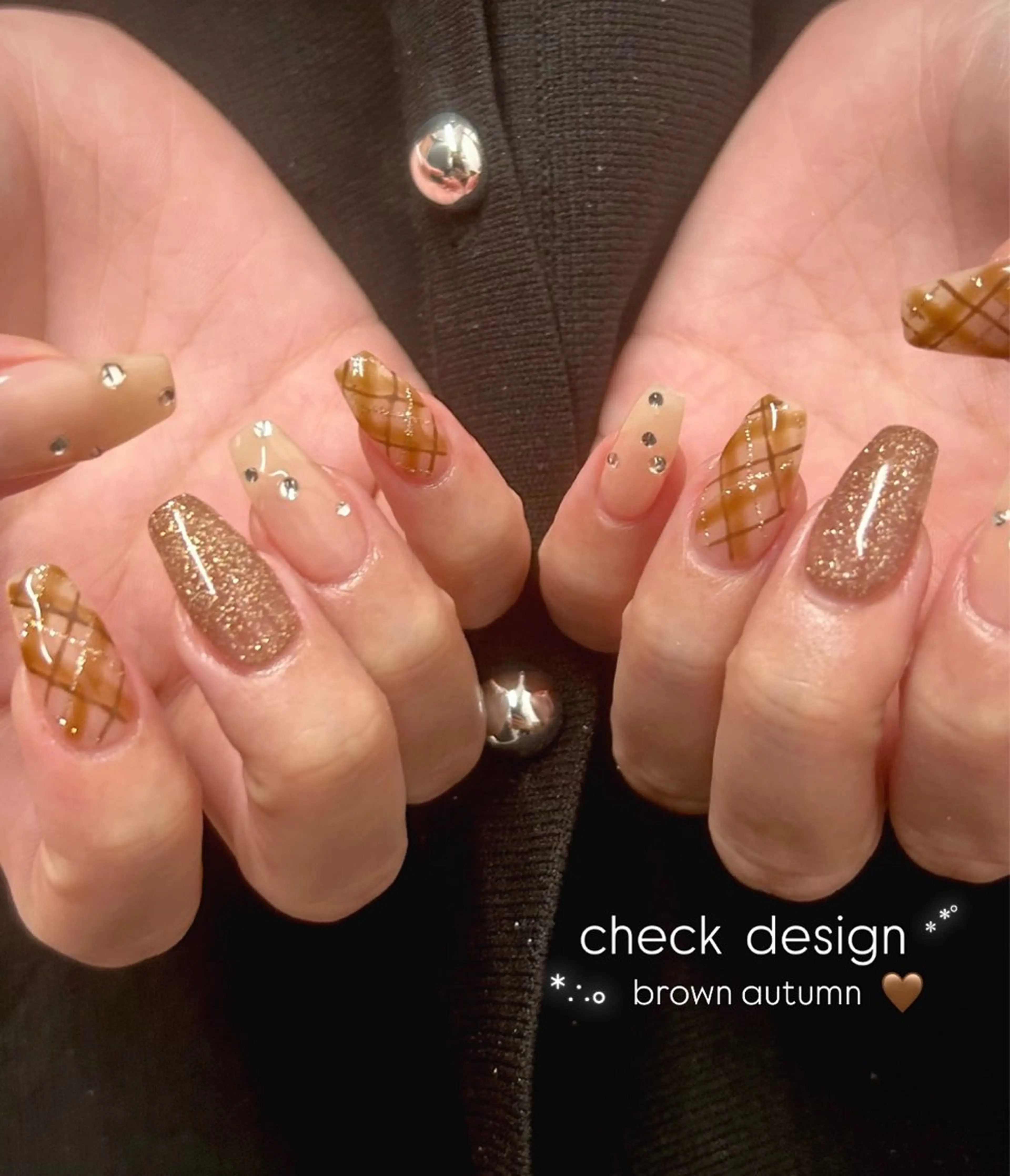ネイル ハンドネイル EmaNail🎀 Haaruのネイルデザイン