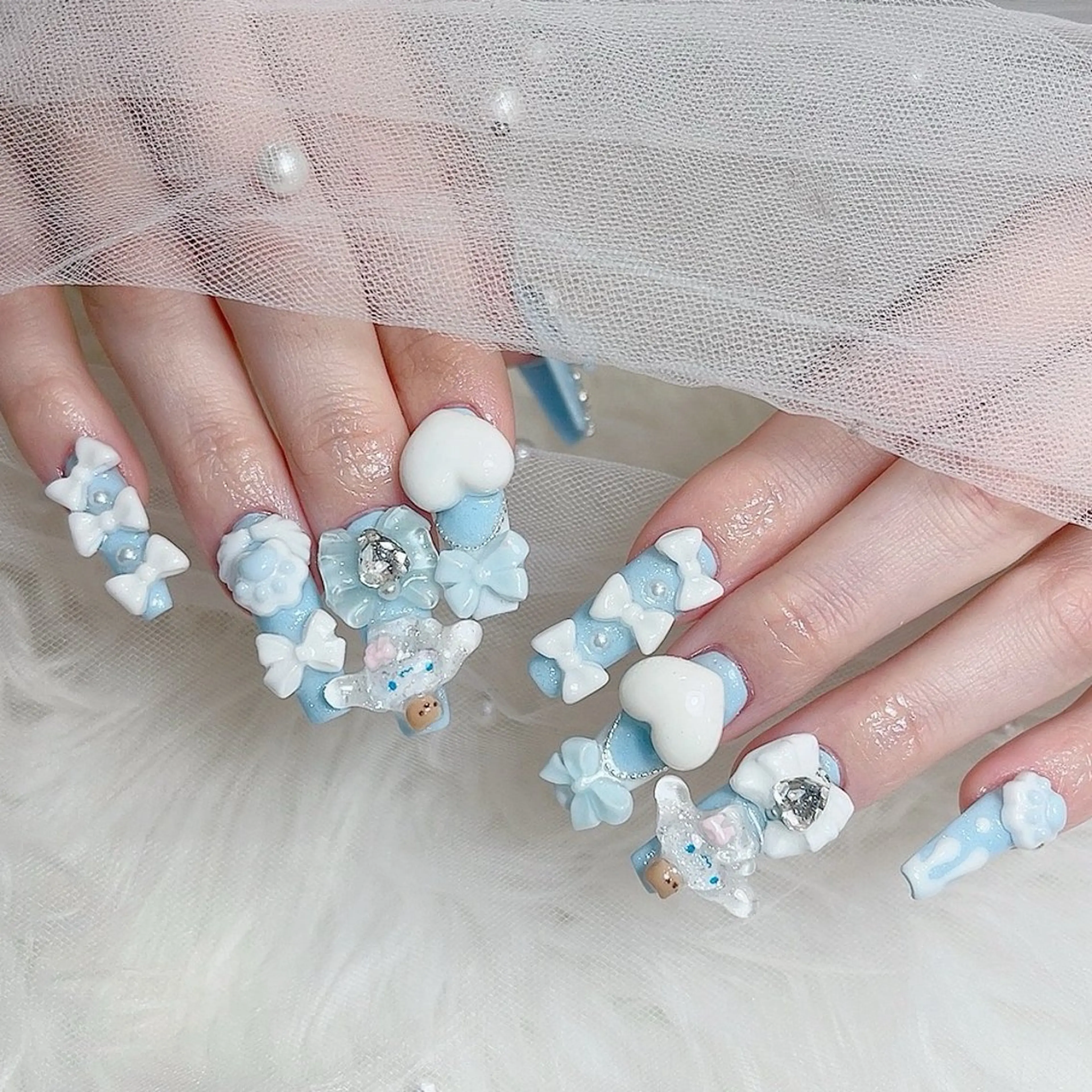 ミディアム ハンドネイル Chiin Nailのネイルデザイン