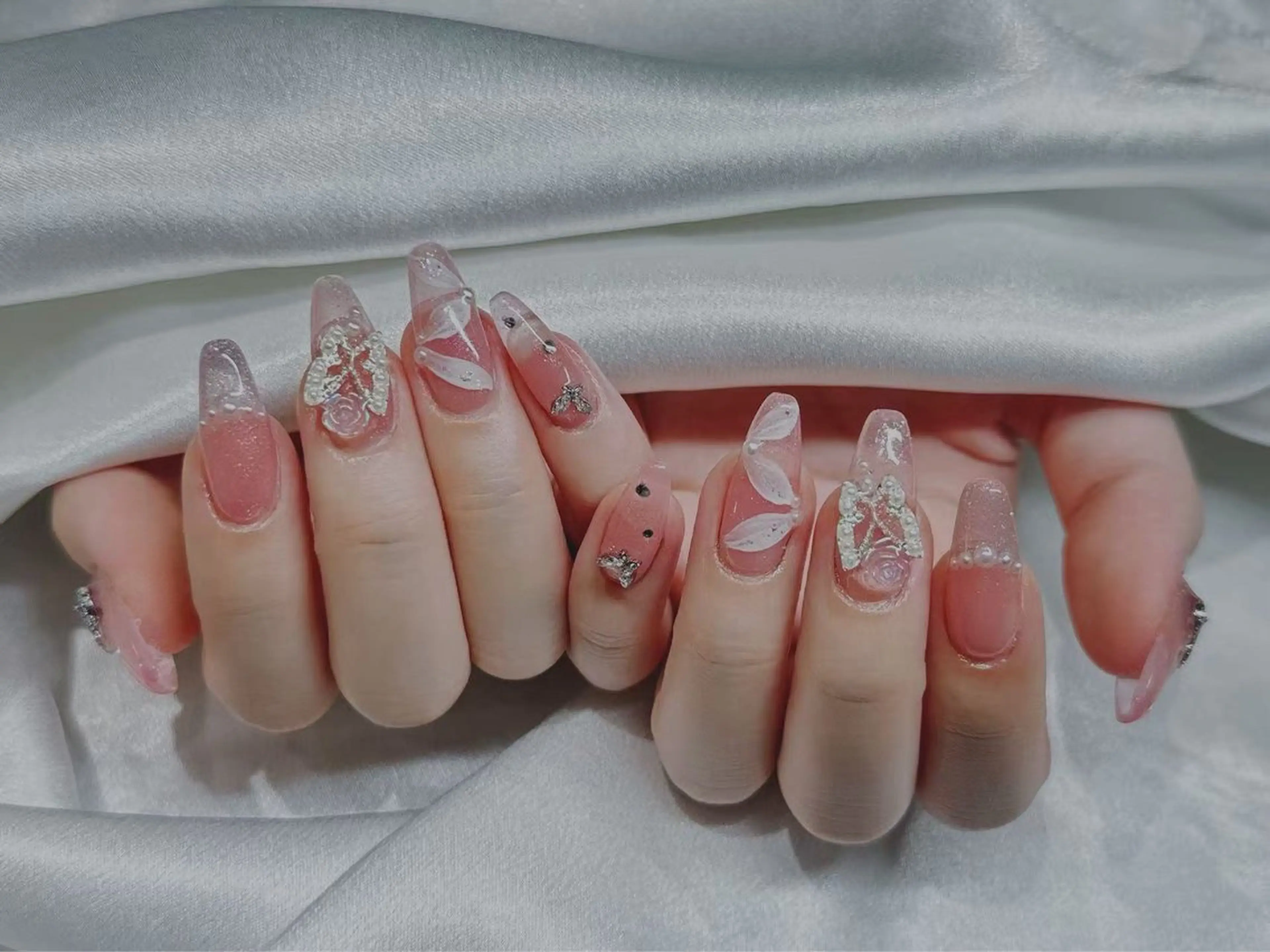 ネイル 長さ出し専門店 RIRIのネイルデザイン