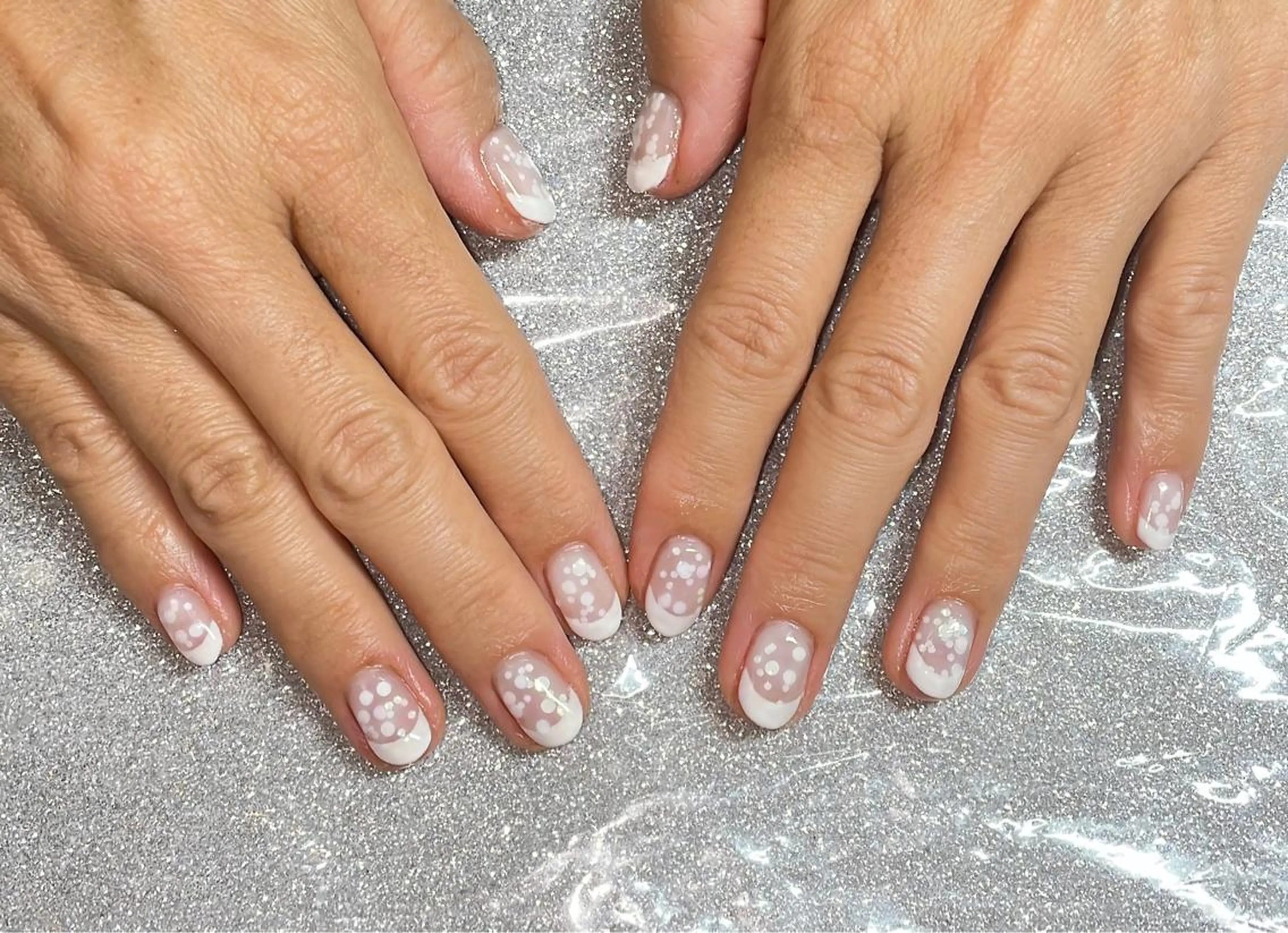 ネイル ハンドネイル VIERU 🌈🎀💖のネイルデザイン