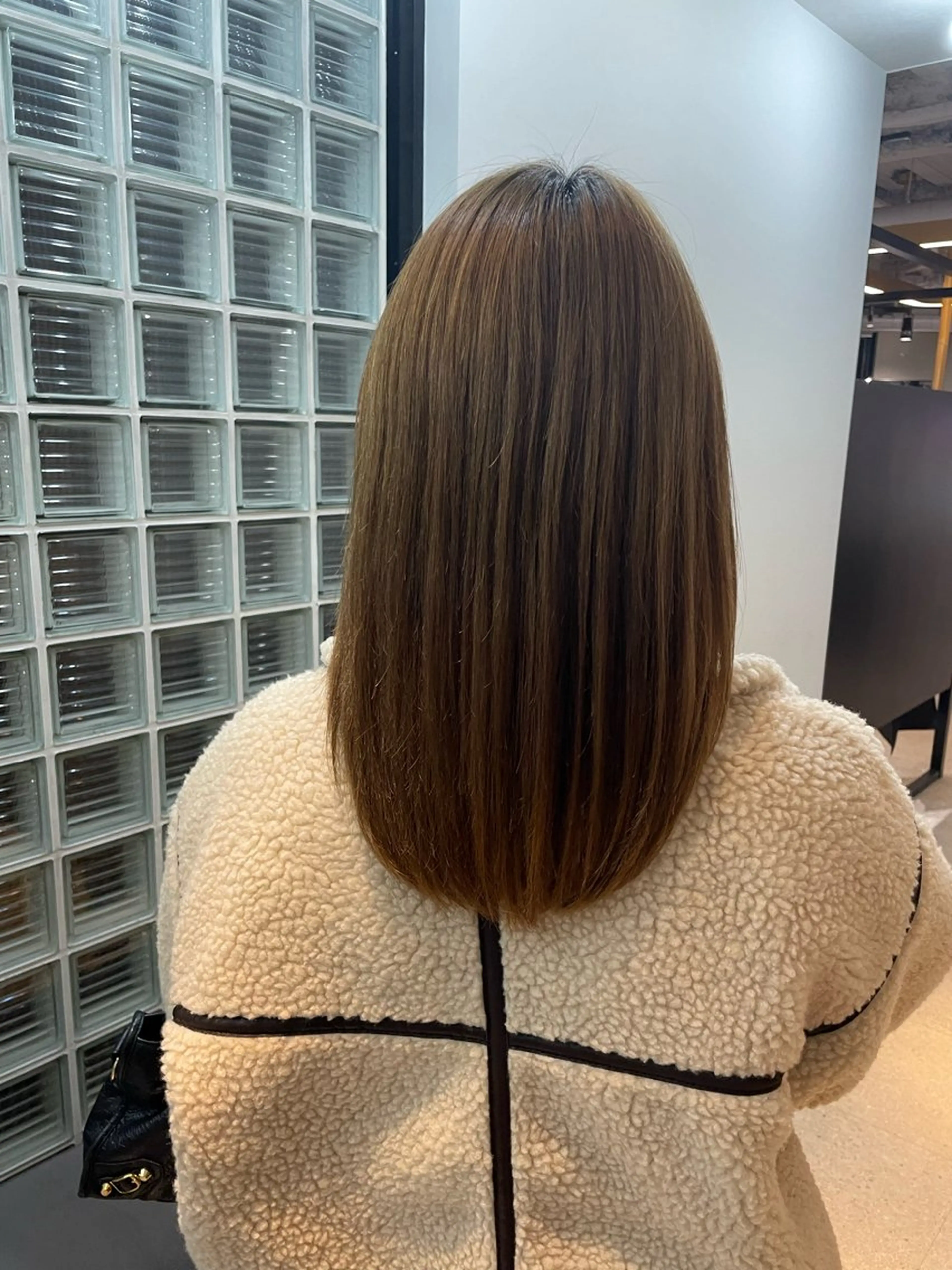 ミディアム ショート/脱白髪染め ☆宇﨑悠実のヘアスタイル