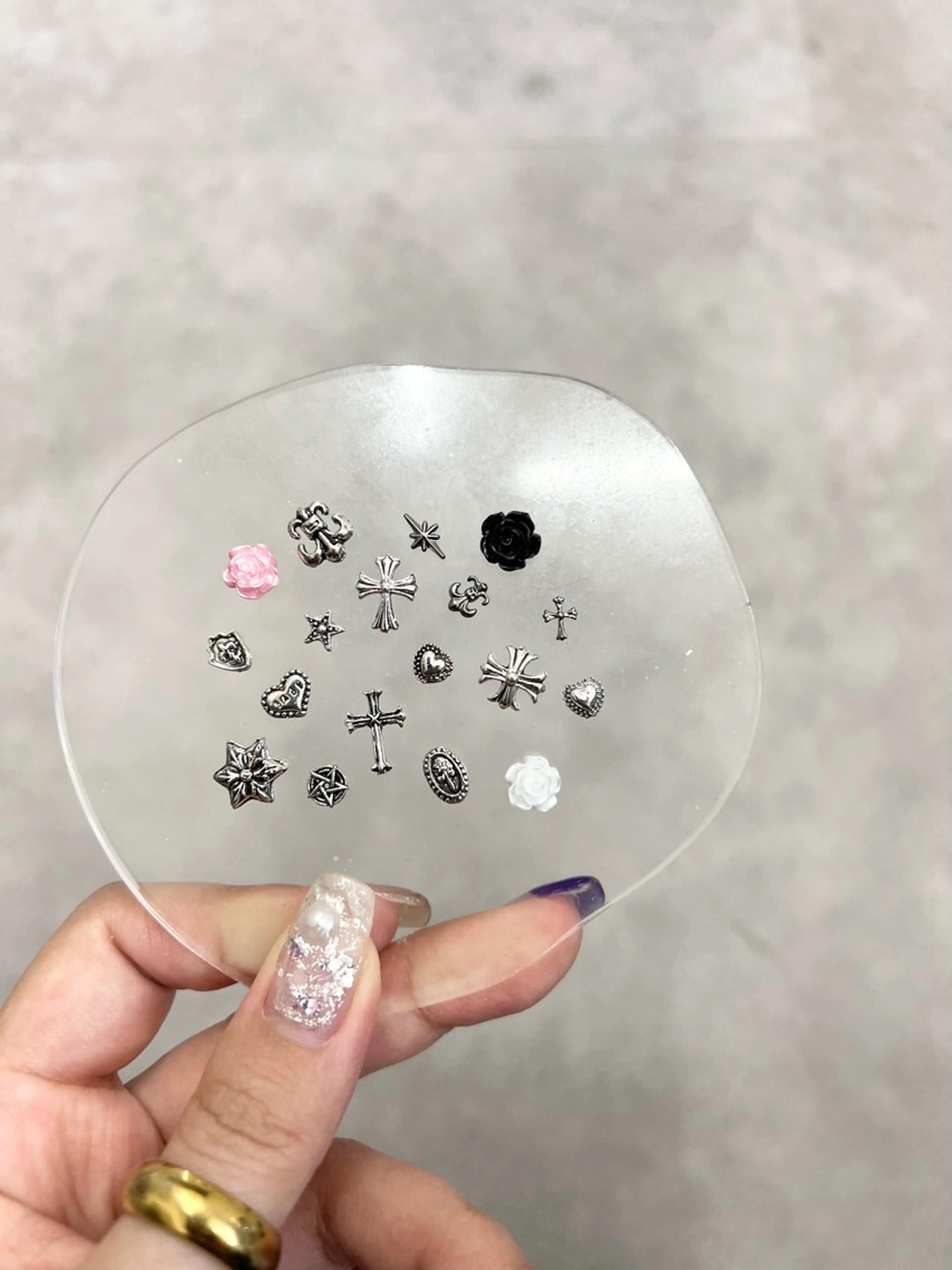 ネイル アートネイル ジェルネイル 韓国ネイル パラジェル シルバー ハンドネイル ハンドケア Bana_ Nailのネイルデザイン