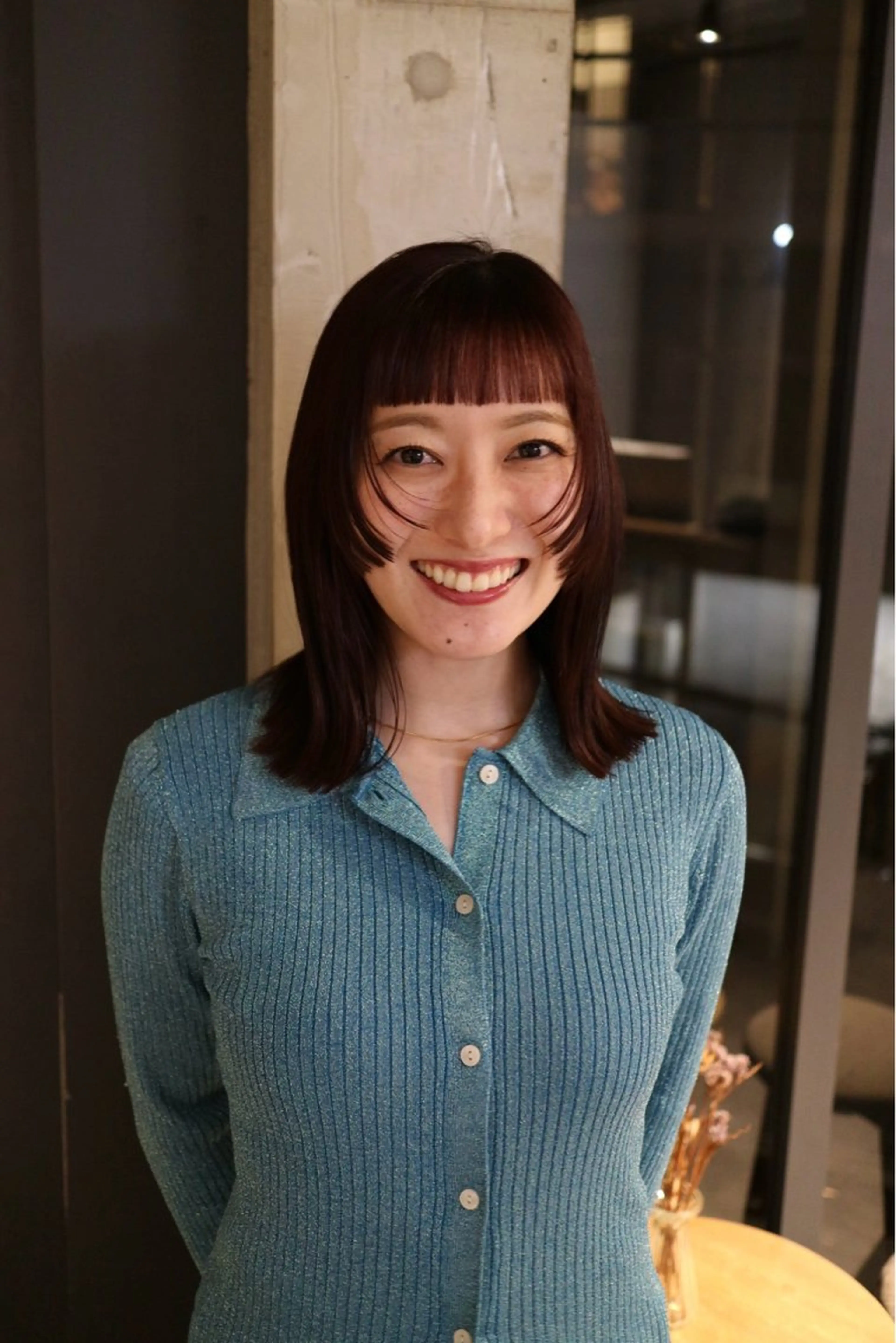 ミディアム 顔周りカット トリートメント レイヤー/コテ巻き風 kanohaのヘアスタイル