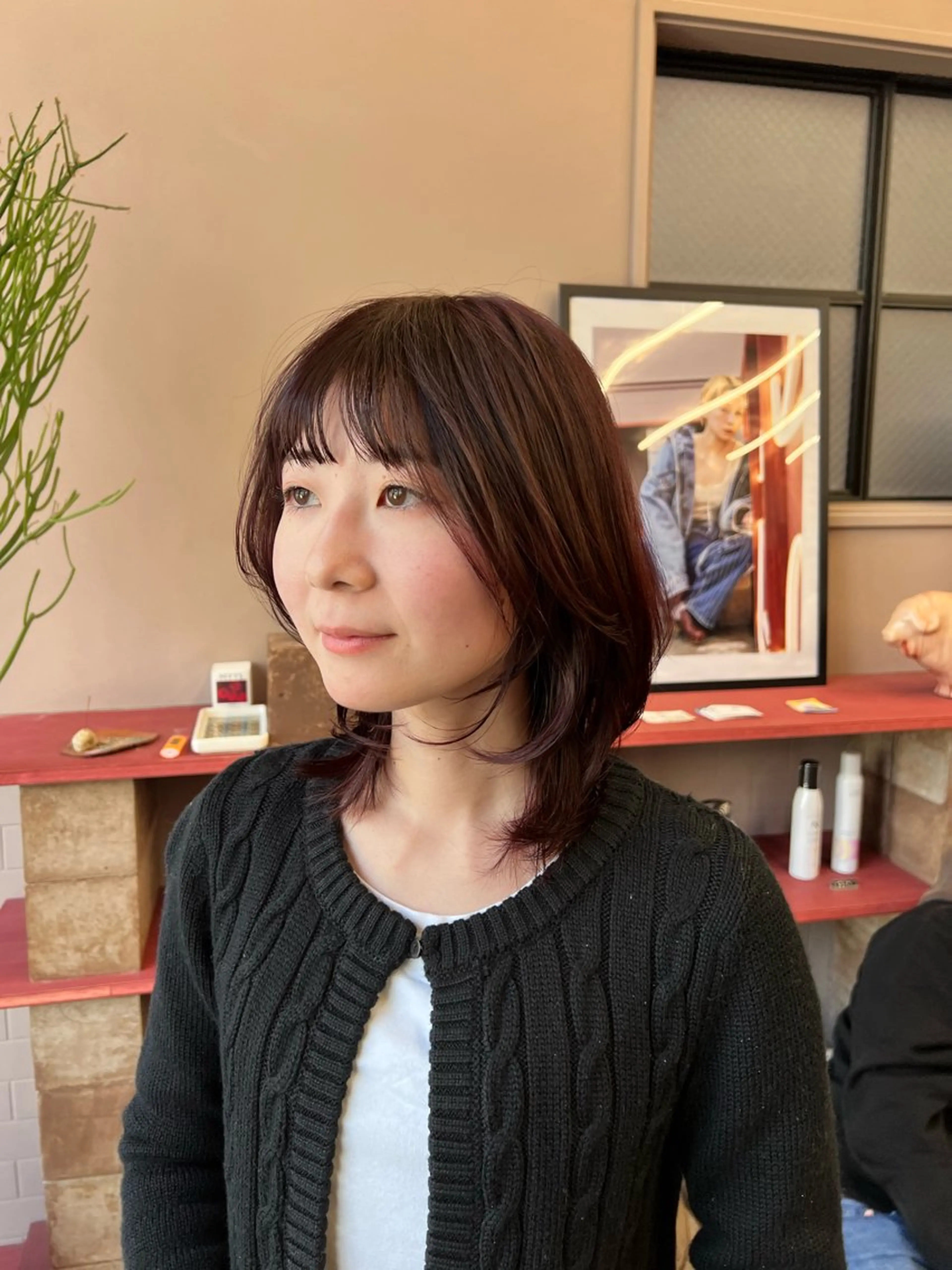 ミディアム カラー ミディアムレイヤー レイヤーカット カット ヘアカラー トリートメント 小笠原 悠斗のヘアスタイル