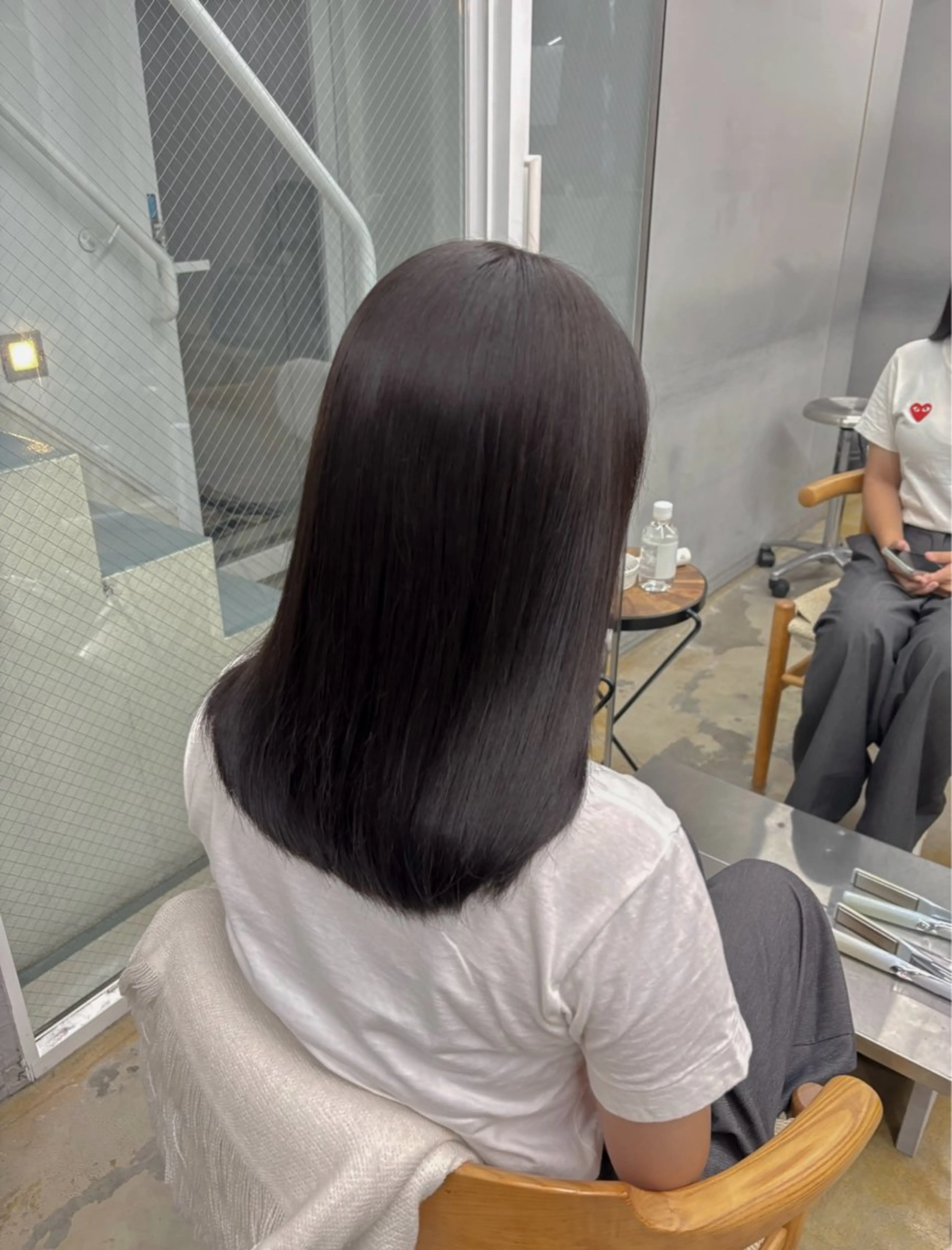 ミディアム 𝐀𝐦𝐞𝐫𝐢 /透明感カラーのヘアスタイル