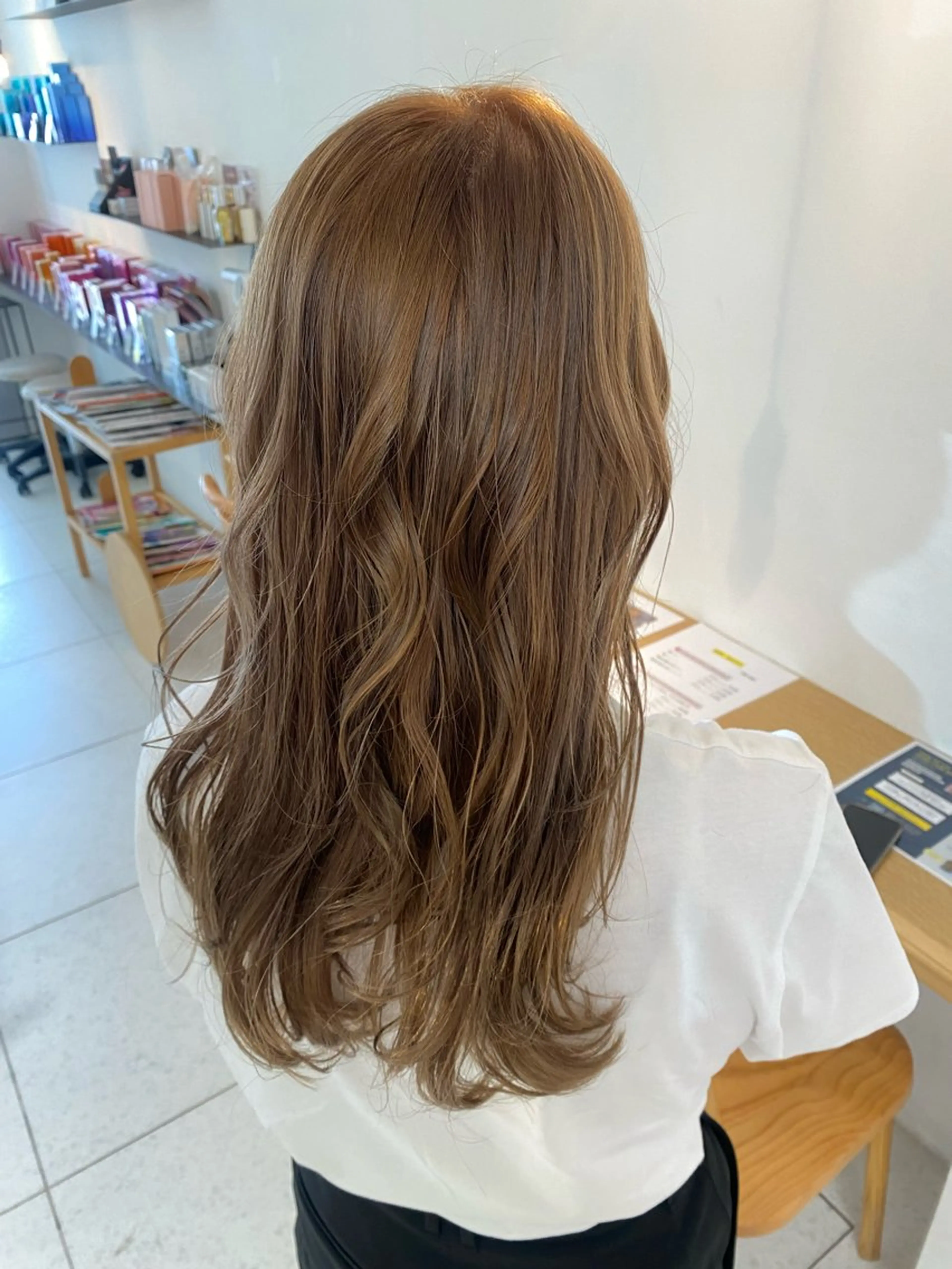 セミロング カラー カット ヘアカラー トリートメント 安永 涼のヘアスタイル