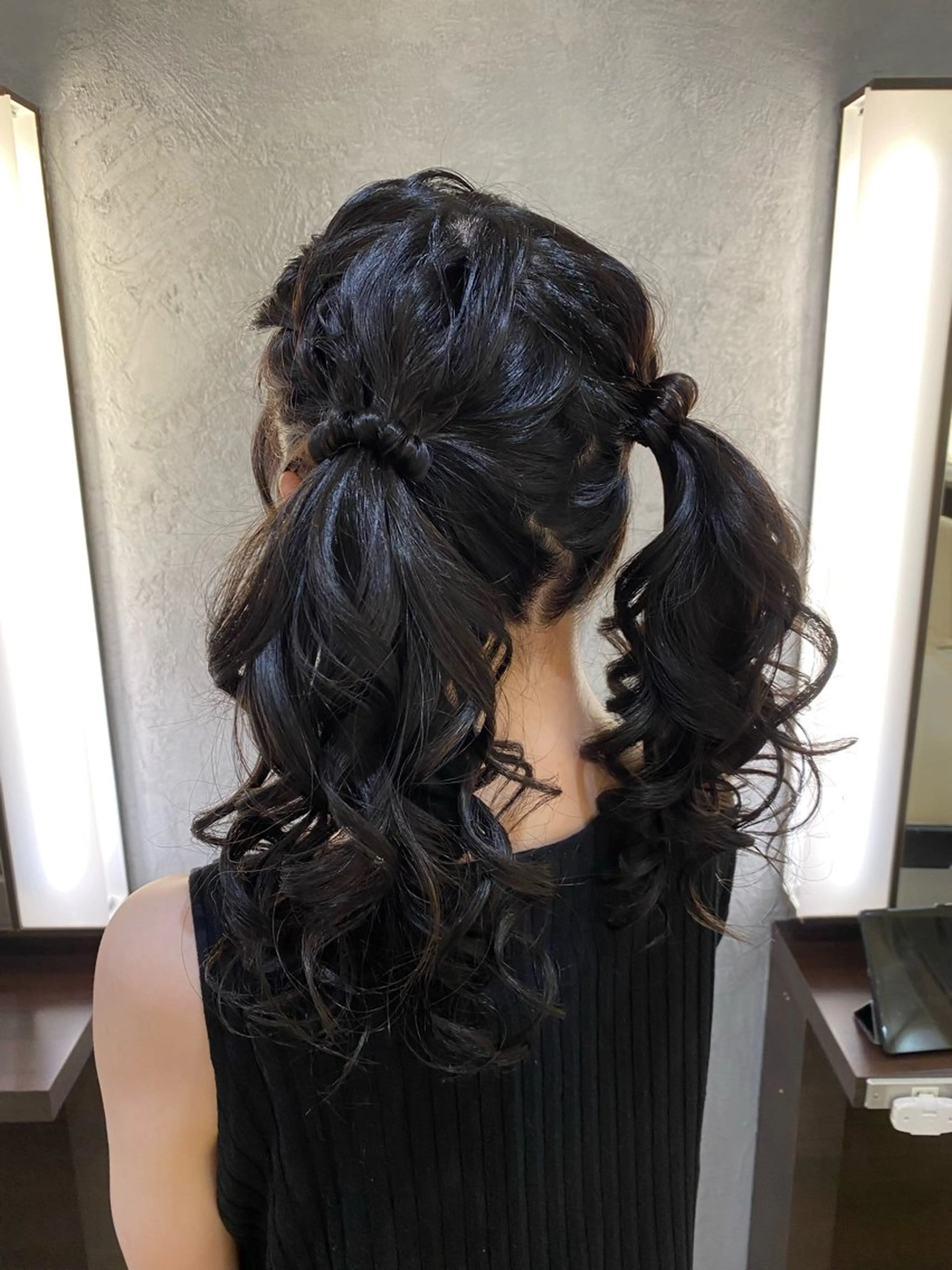 ロング ヘアアレンジ ツインテール 石垣廣乃 /Hironoのヘアスタイル