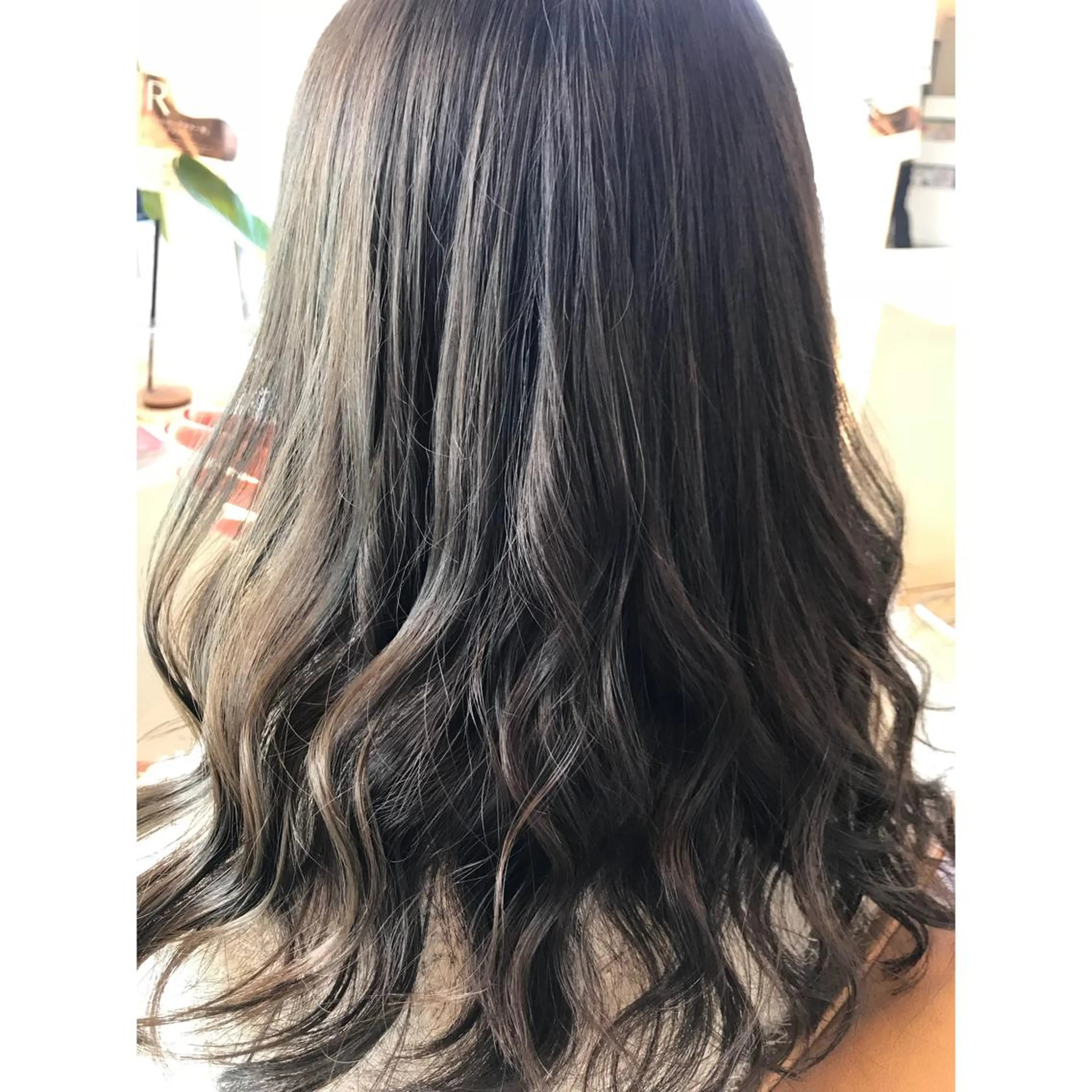 ロング カラー アディクシーカラー トリートメント 坂西 春果のマツエク・マツパデザイン