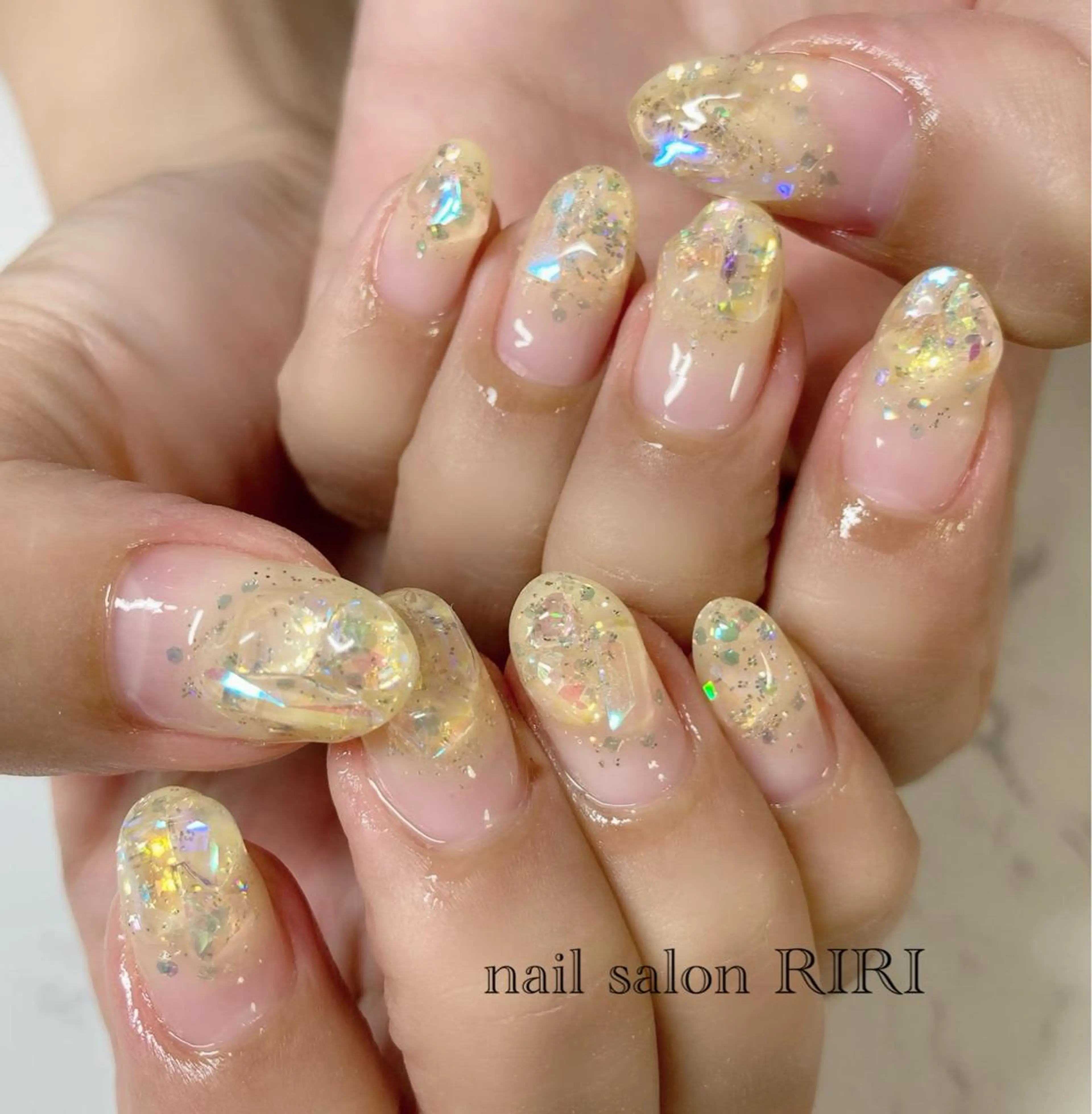ネイル ストーンネイル RIRI リリのネイルデザイン