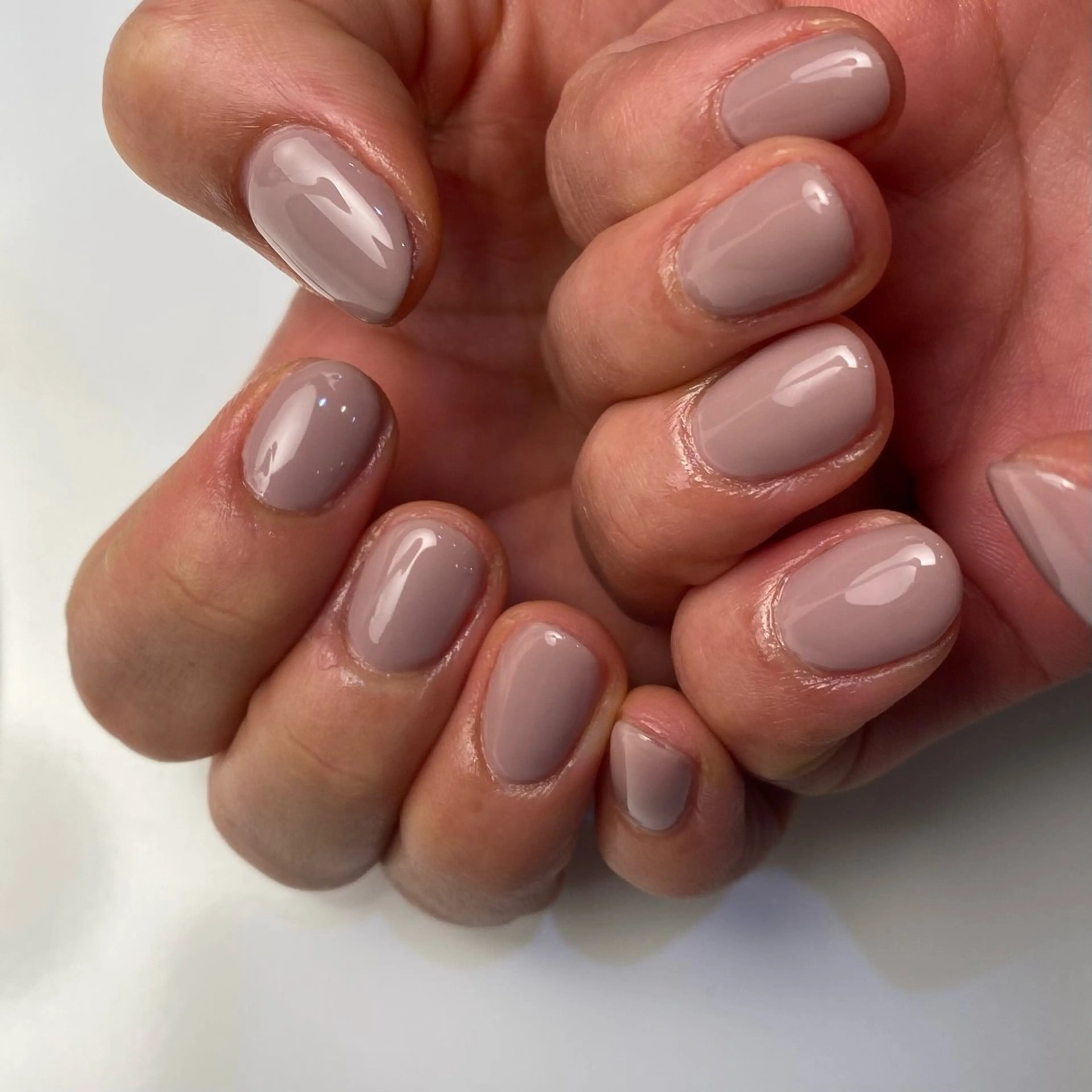 ネイル Yumi シンプルネイルのネイルデザイン