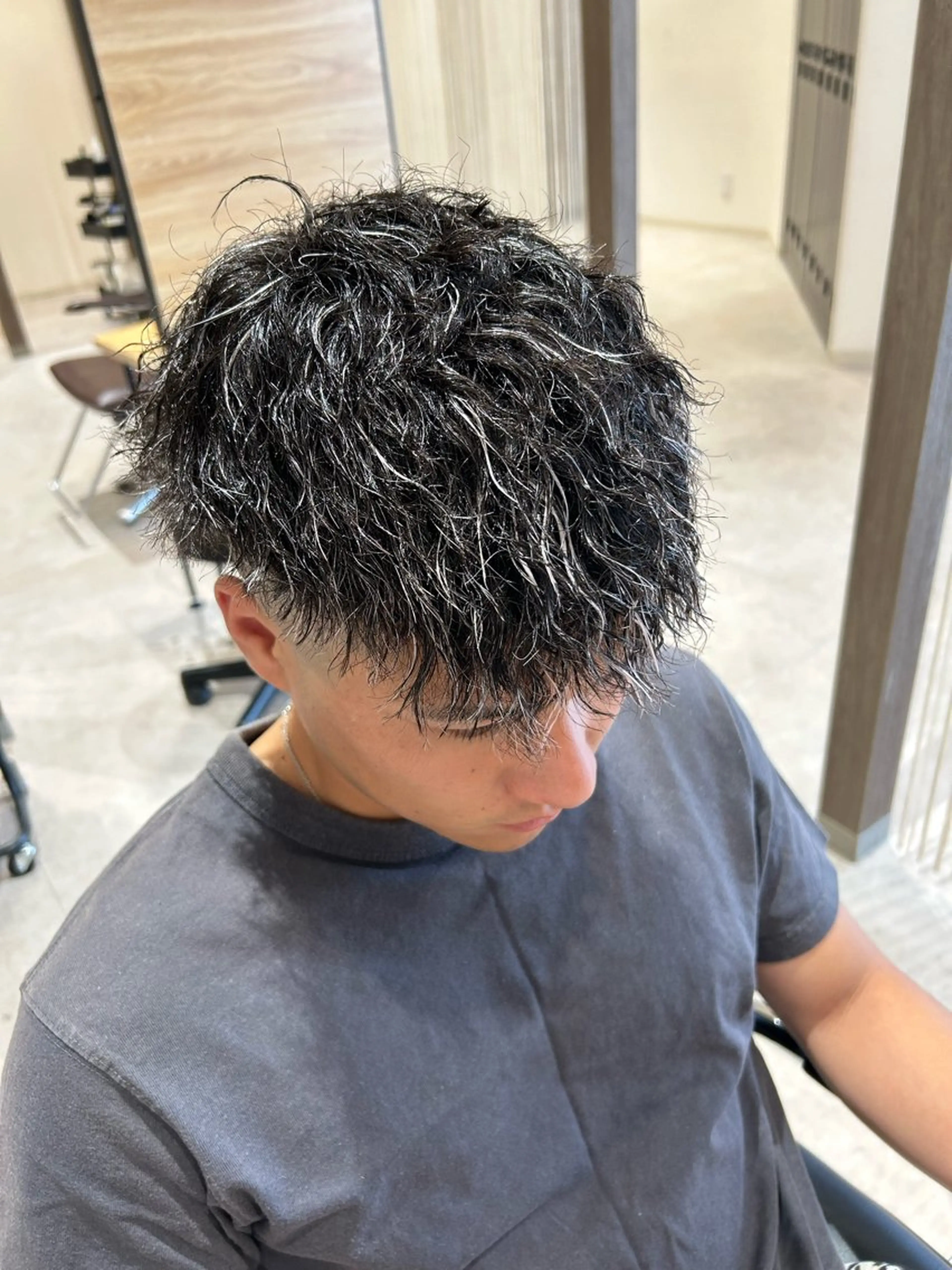 パーマ 永谷 嵐士のヘアスタイル