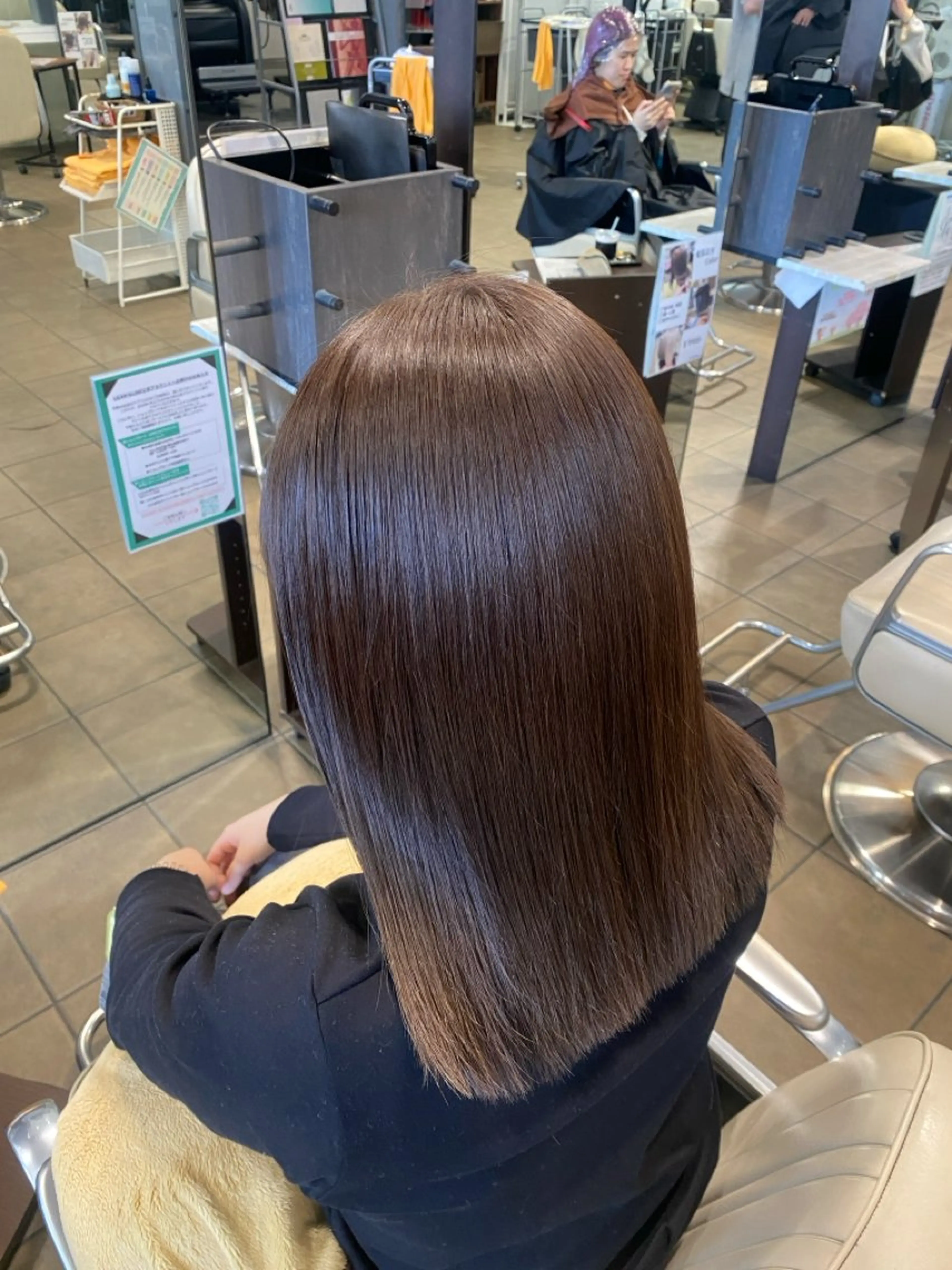 ミディアム カラー トリートメント ベージュ指名No1 加賀詩織のヘアスタイル