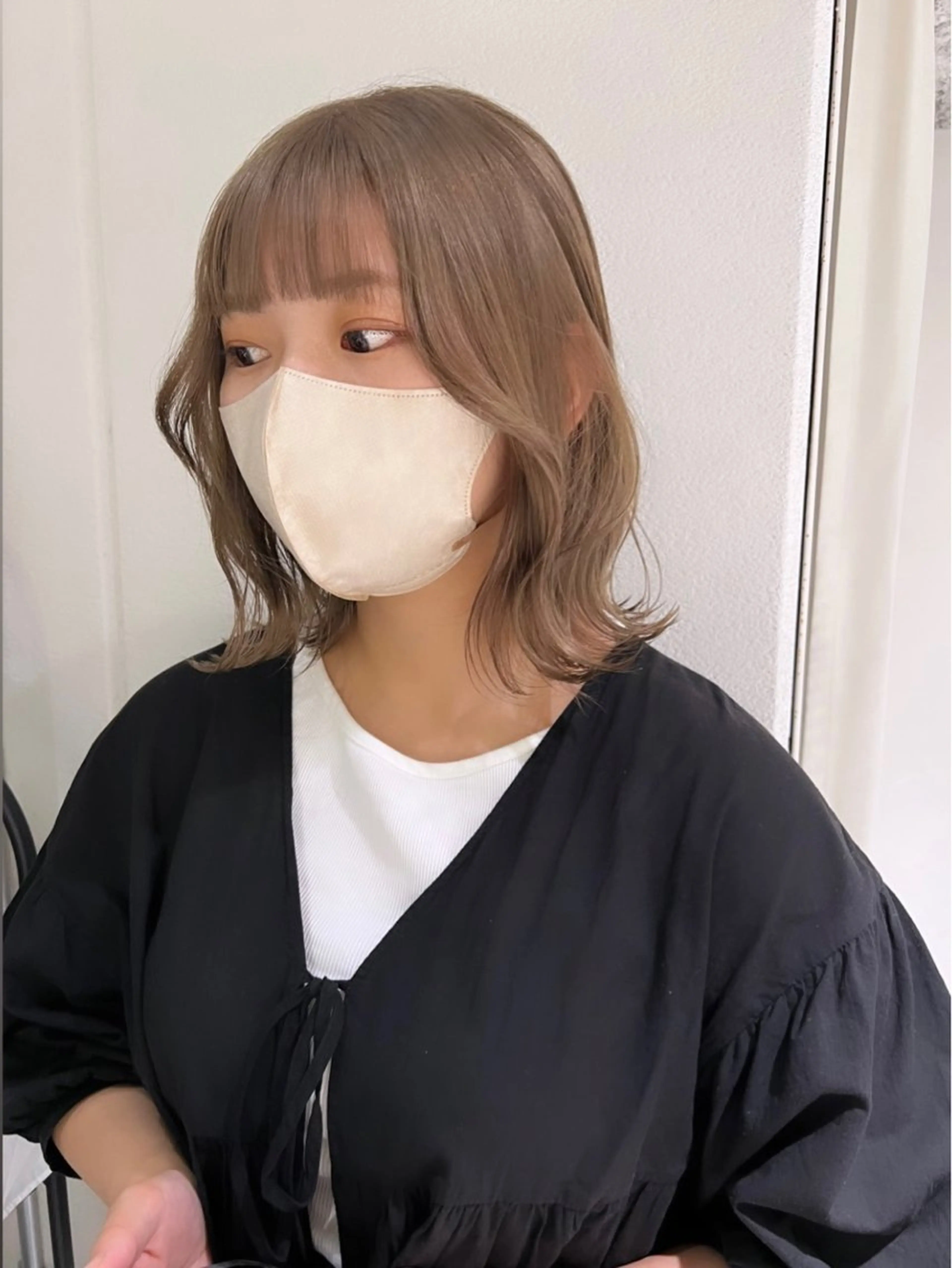 ショート カラー ブリーチ ケアブリーチ 透明感カラー デザインカラー ダブルカラー ハイトーン/ボブ 🎀sonokaのヘアスタイル