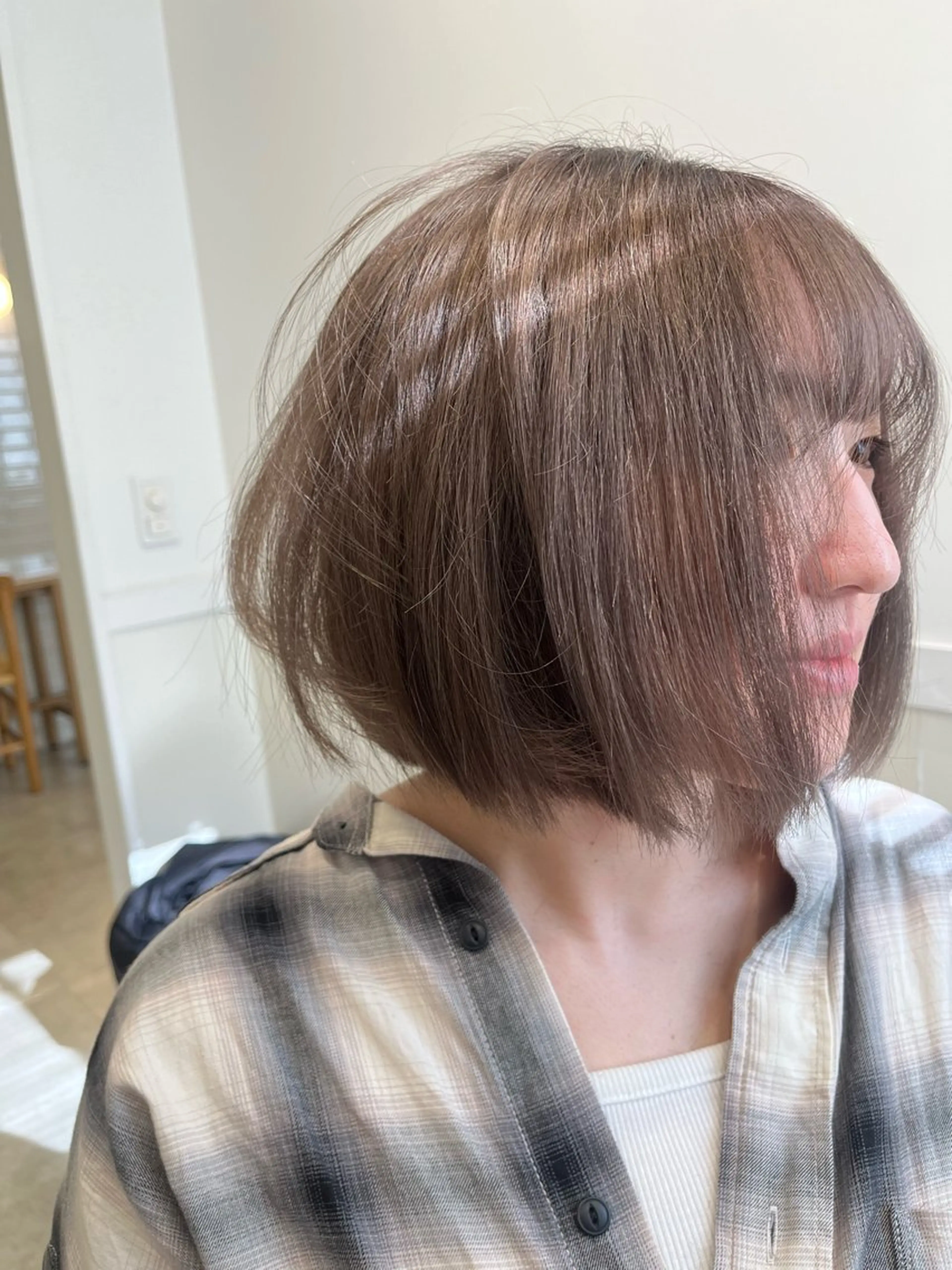 ショート カラー ブリーチ 透明感カラー ブリーチなしカラー 髪質改善 トリートメント 【ただの天才 🎨】のヘアスタイル