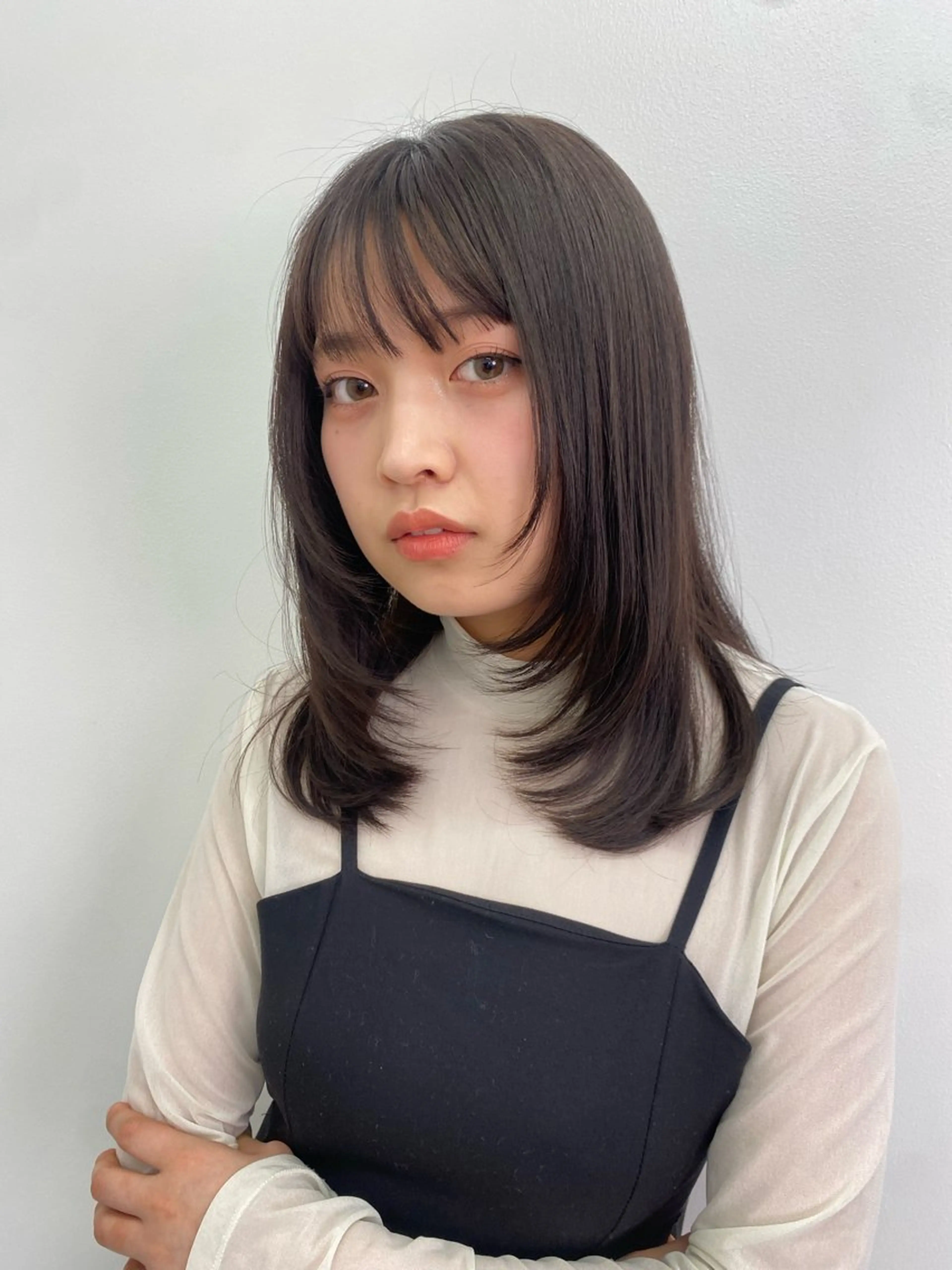セミロング 飯ヶ谷 成海のヘアスタイル
