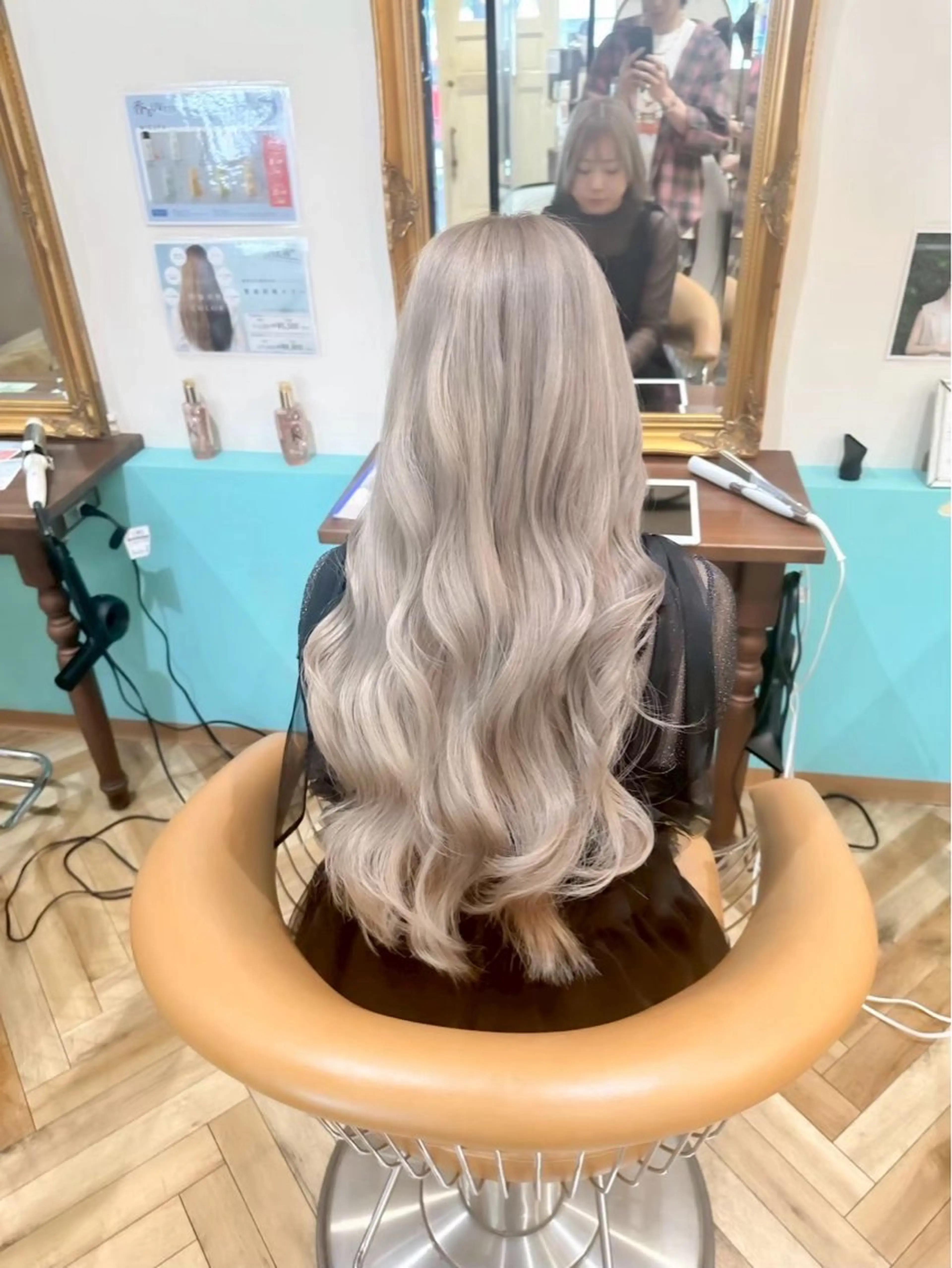 ロング カラー 韓国ヘア/ ミラノのヘアスタイル