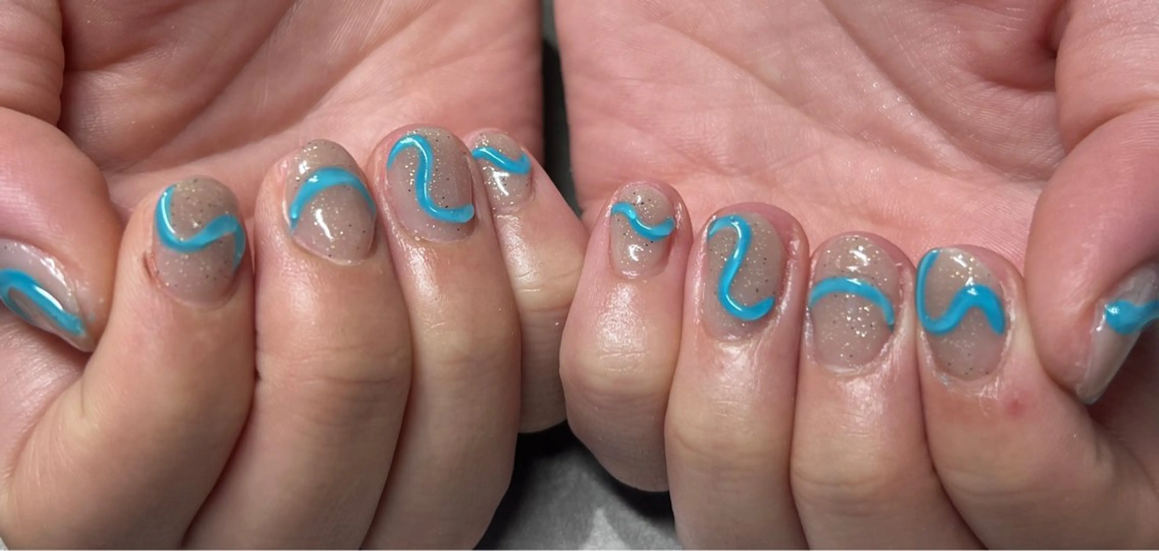 ネイル Miimo💅🏻 ほのか‪ ·͜·♡‬のネイルデザイン